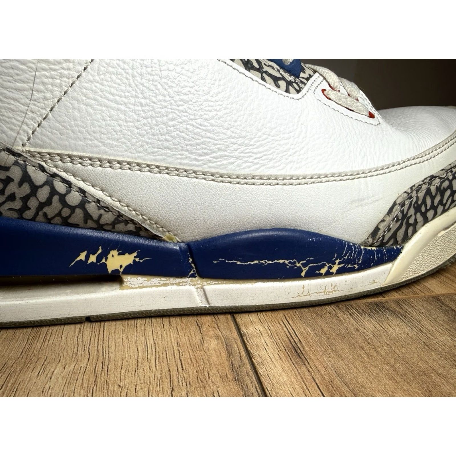 Jordan Brand Nike Air Jordan 3 Men Sneaker Size 12 Retro True Blue 2016 854262-106 Size US 12 / EU 45 - 5 Thumbnail