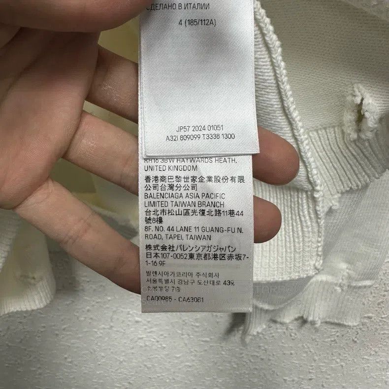 Balenciaga Balenciaga Knitted sweater three-dimensional embossed dist Size US XL / EU 56 / 4 - 5 Thumbnail