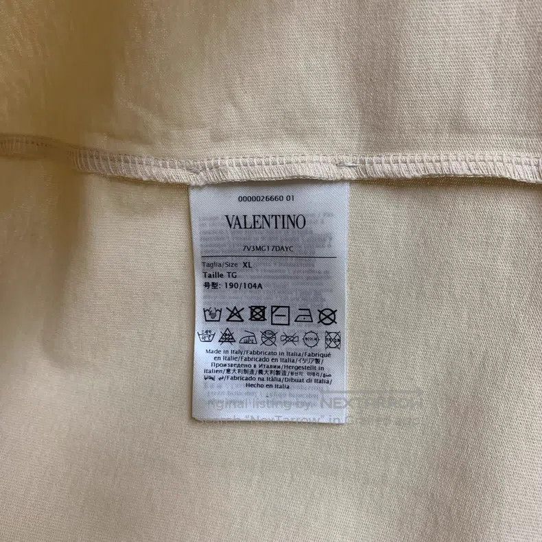 Valentino Valentino Short-sleeved T-shirt with printed letters Size XL / US 12-14 / IT 48-50 - 4 Thumbnail