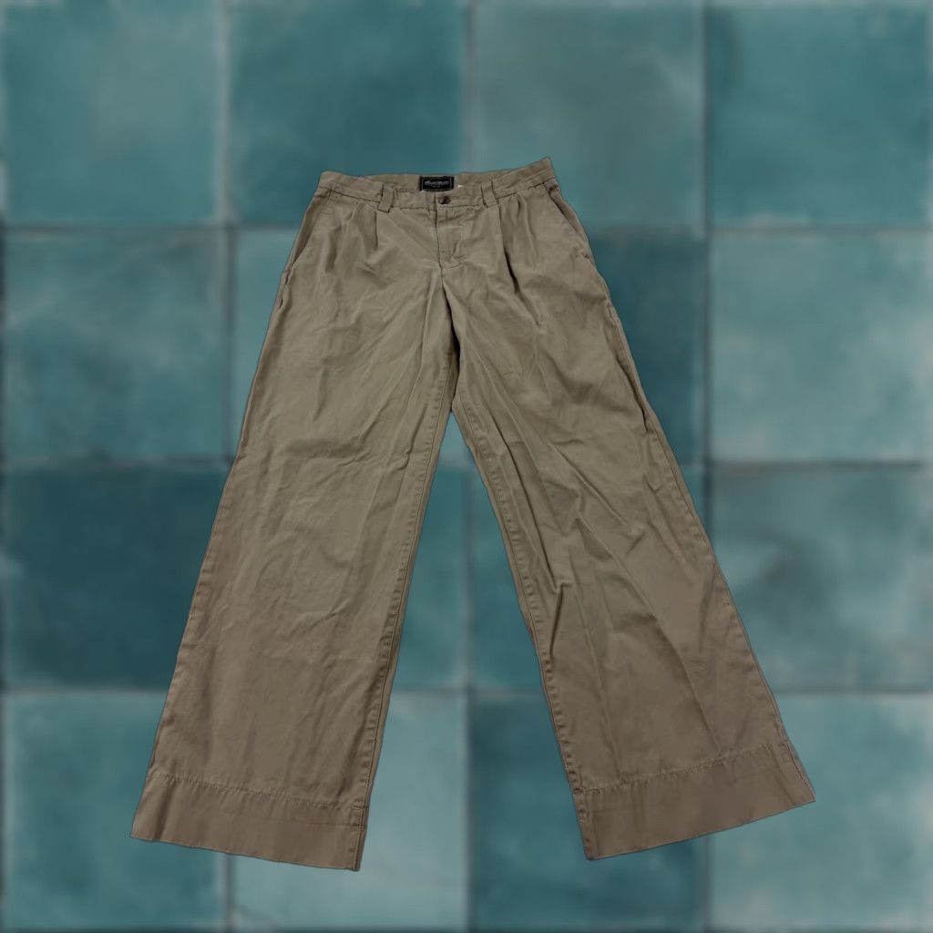 Eddie Bauer Eddie Bauer Pants Mens 33x29 Beige Pleated Khakis Straight Leg Cotton Casual Pants Mens 33 Beige Khakis Pleated Front Straight Leg Pocket Type: Slash Size US 33 - 1 Thumbnail