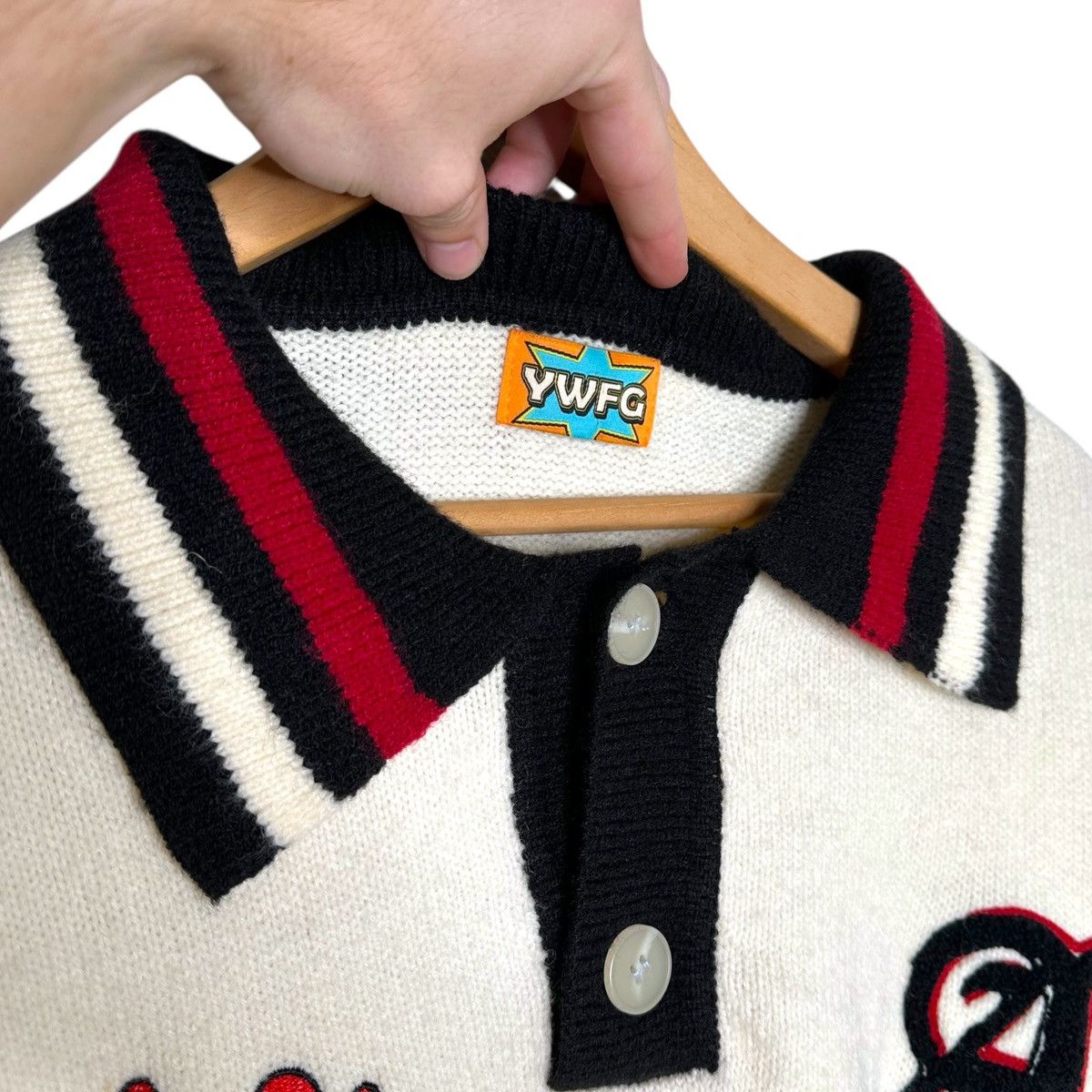 Vintage Vintage YWFG Collared Pullover Sweater Size US XL / EU 56 / 4 - 5 Thumbnail