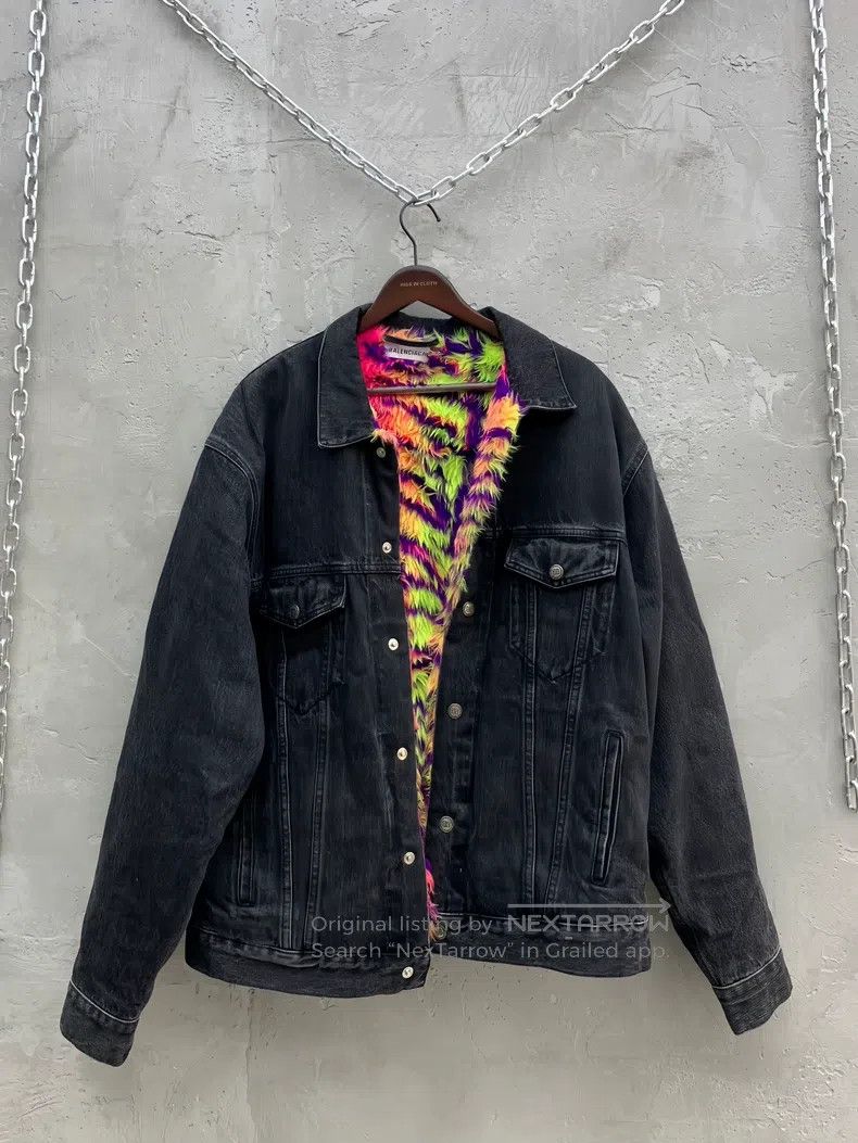 Balenciaga Balenciaga Fur Denim Jacket Size XS / US 0-2 / IT 36-38 - 1 Thumbnail