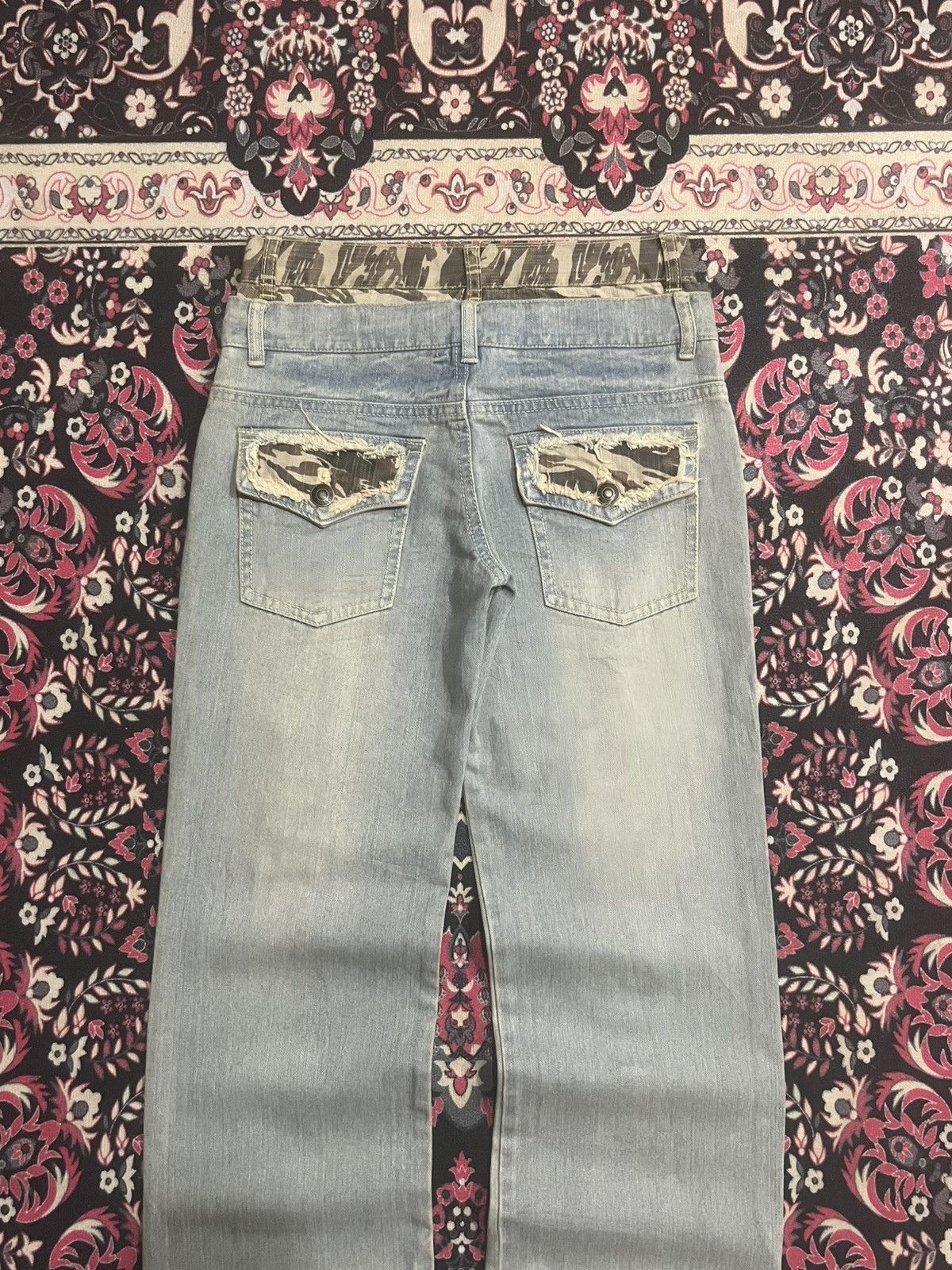 Travis Scott Japanese Brand Sky Bomber Camo Double Waist Distressed Jeans Size US 28 / EU 44 - 5 Thumbnail