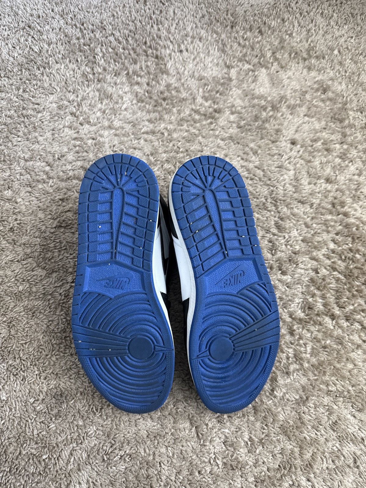 Jordan Brand Jordan 1 Retro “Royal Toe” Size US 12 / EU 45 - 4 Thumbnail