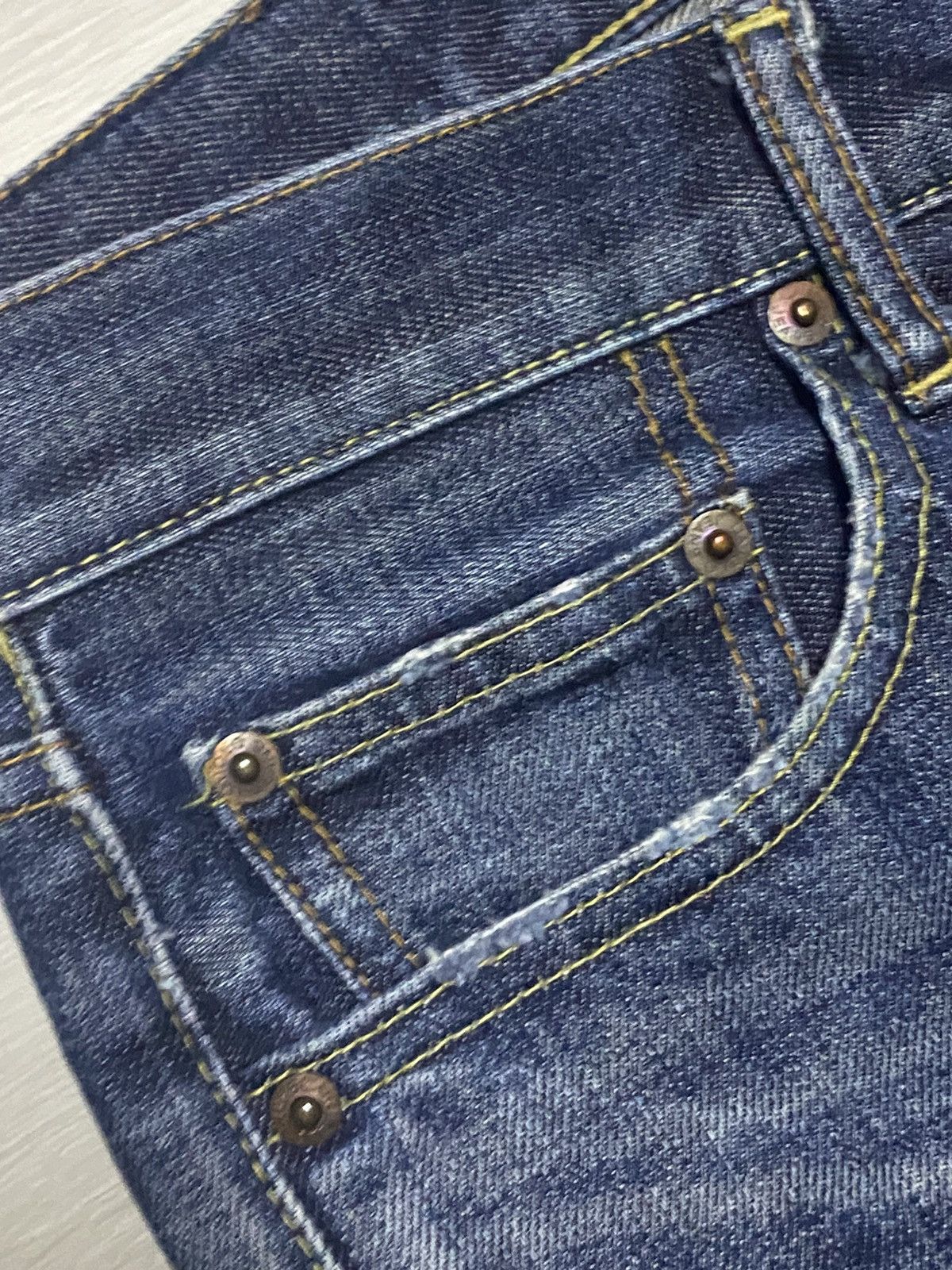 Uniqlo Vintage Japanese Brand Uniqlo Faded Wash Slim Skinny Jeans Size US 33 - 7 Thumbnail