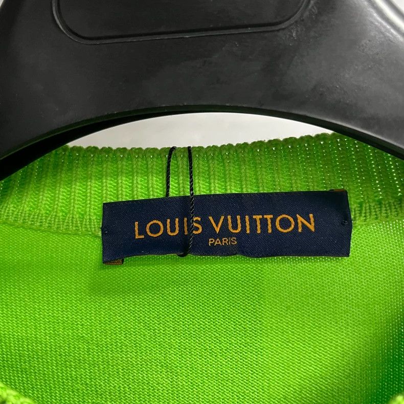 Louis Vuitton Louis Vuitton Green pin embroidered logo crewneck knit sho Size US S / EU 44-46 / 1 - 2 Thumbnail