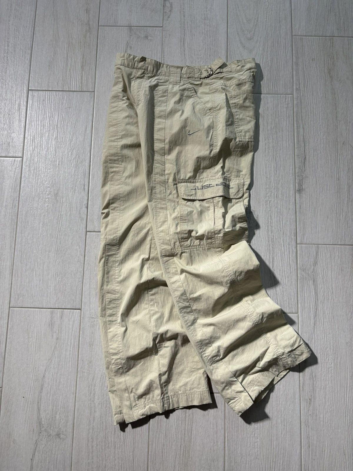 Nike Vintage Nike Cargo Pants Baggy GorpCore Style Swoosh Logo Size 28" / US 6 / IT 42 - 1 Thumbnail