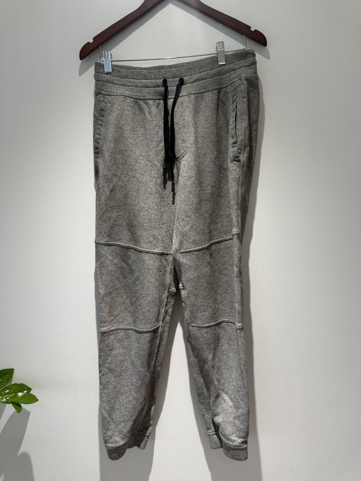 Lululemon Lululemon pants joggers Size US 31 - 1 Thumbnail