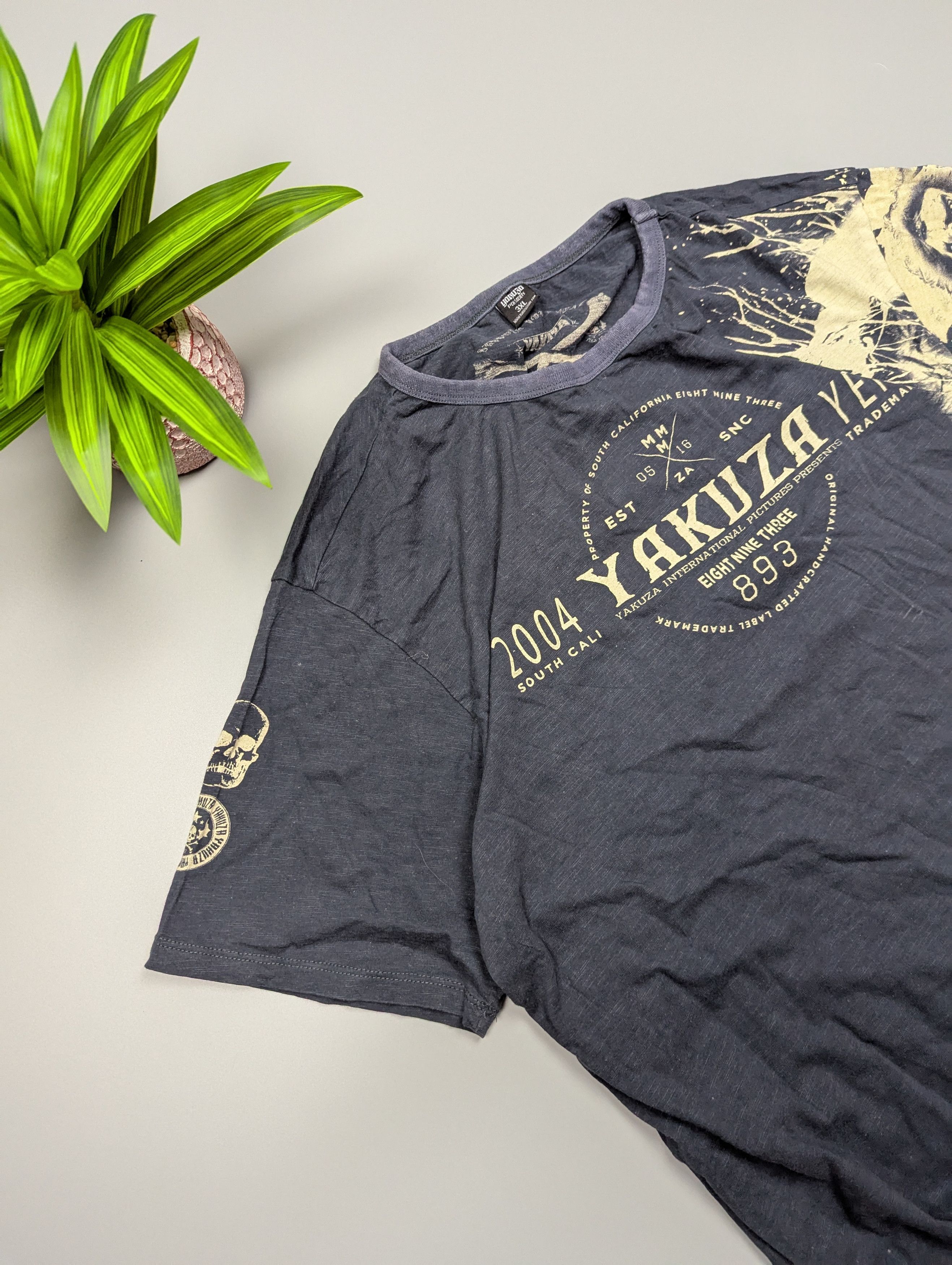 Japanese Brand × Vintage Yakuza Skull Graphic T-Shirt Size L Grunge Rare Streetwear Size US L / EU 52-54 / 3 - 9 Thumbnail