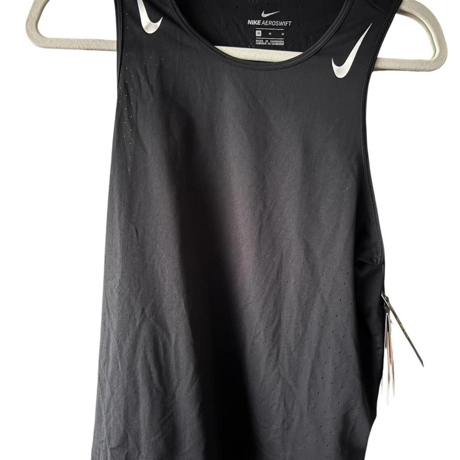 Nike Brand-New Size S / US 4 / IT 40 - 3 Thumbnail