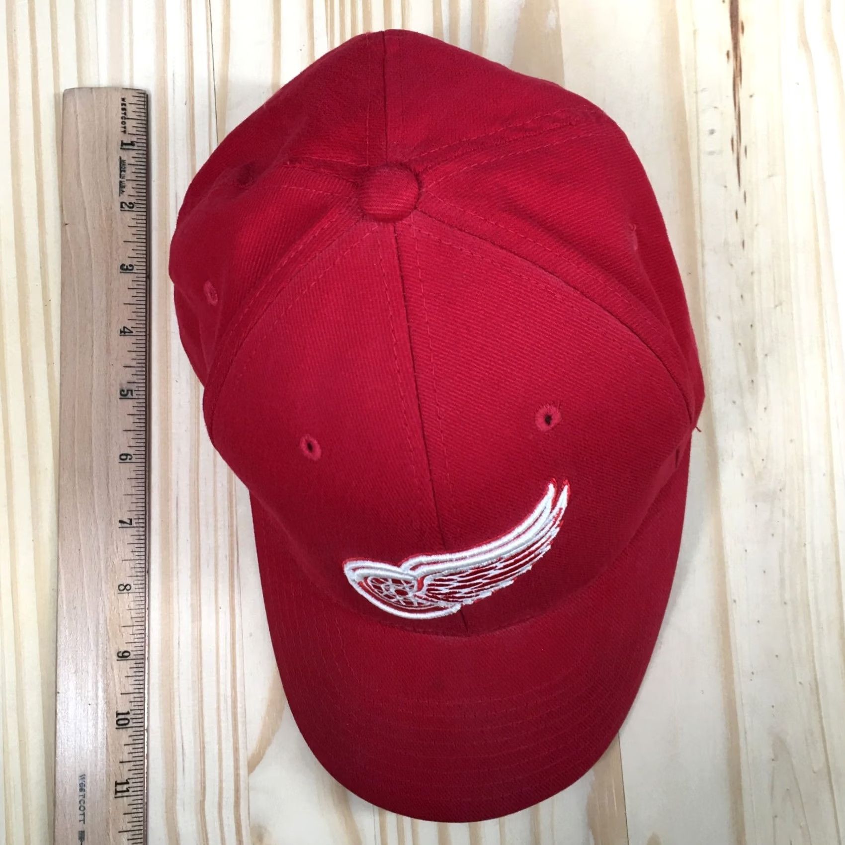 Nike Nike Detroit Red Wings Baseball Cap Hat Mens OS Red Embroidered Logo Fitted NHL Size ONE SIZE - 4 Thumbnail