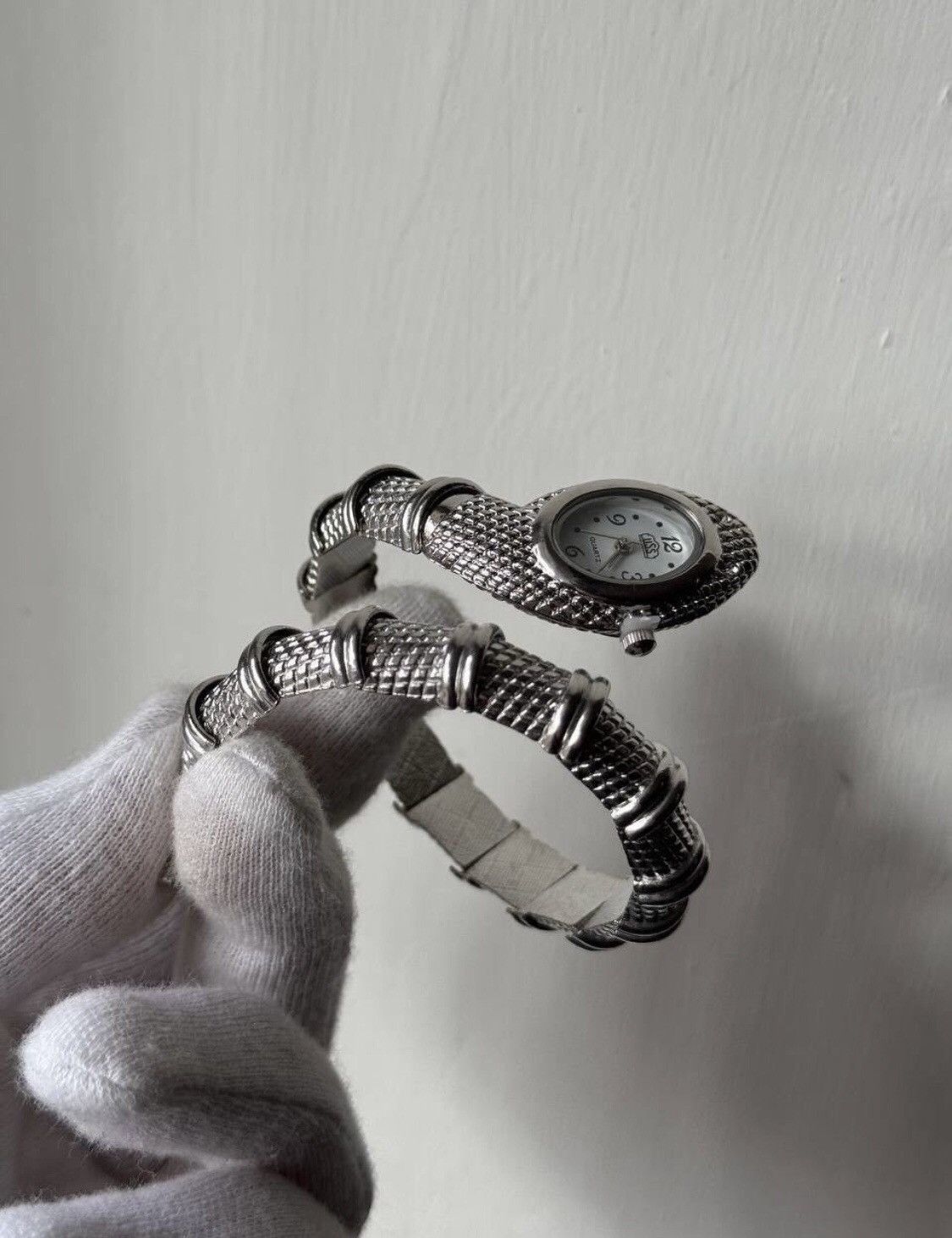 Japanese Brand × Vintage Metal Snake Futuristic Minimalistic Bracelet Watch Size ONE SIZE - 2 Thumbnail
