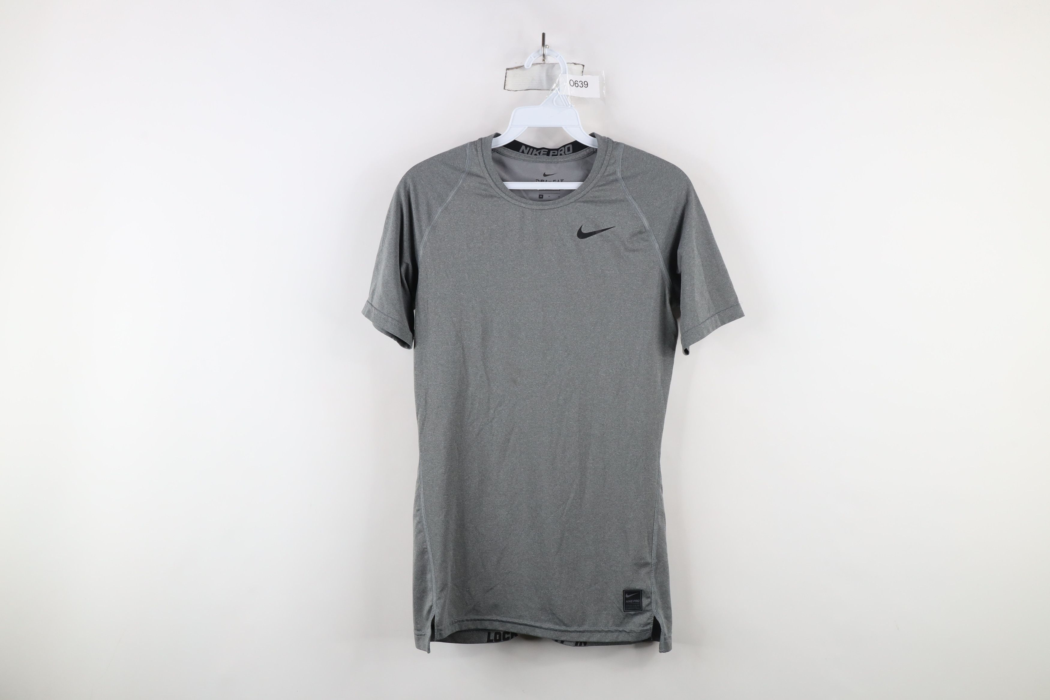 Nike × Vintage Nike Pro Compression Fitted Running Gym Training T-Shirt Size US S / EU 44-46 / 1 - 1 Thumbnail