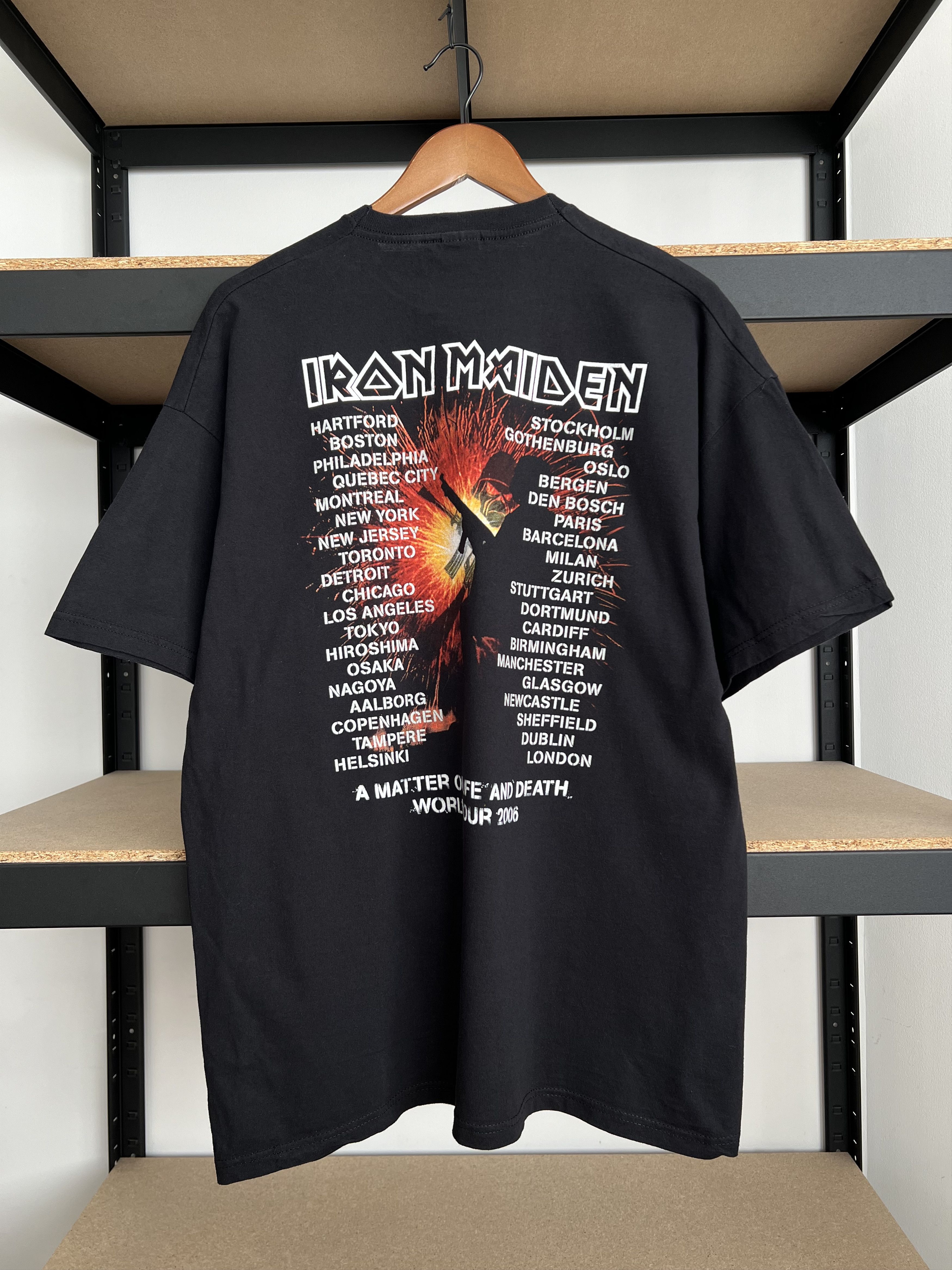 Band Tees Vintage 2006 Iron Maiden A Matter Of Life And Death T-shirt Size US XL / EU 56 / 4 - 4 Thumbnail