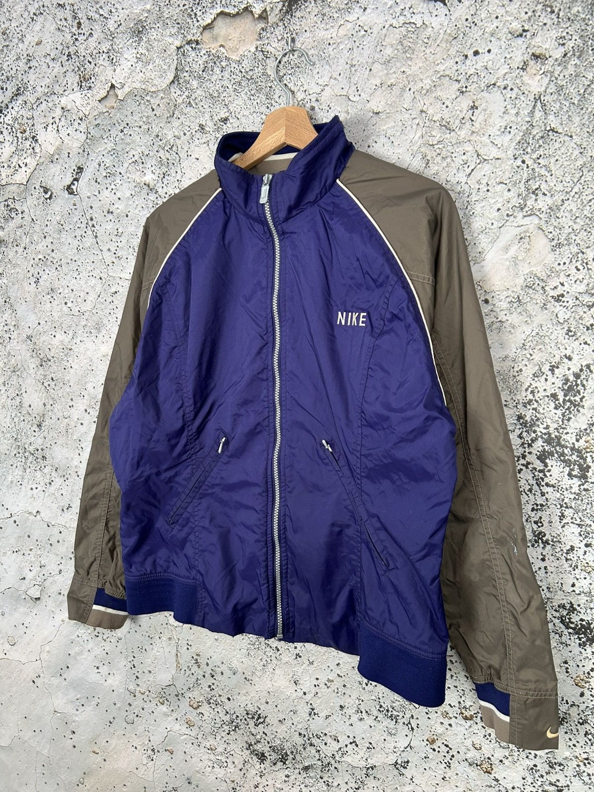 Nike Vintage Nike 90s Light Jacket Tracksuit Streetwear Sport Size US S / EU 44-46 / 1 - 2 Thumbnail