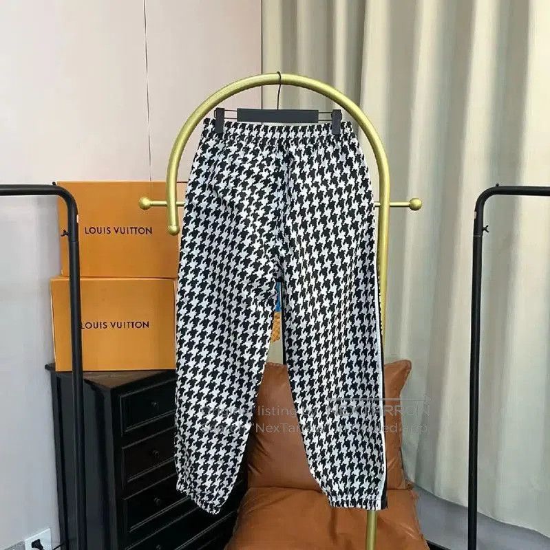 Dior Dior Grey Houndstooth Women's Casual Pants . Size 23" - 2 Thumbnail