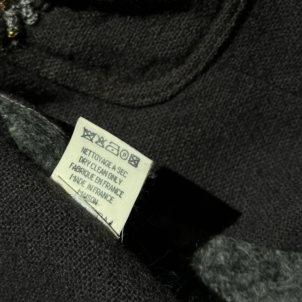 Maison Margiela 2004 artisanal tweed deconstructed chanel jacket Size US M / EU 48-50 / 2 - 8 Thumbnail
