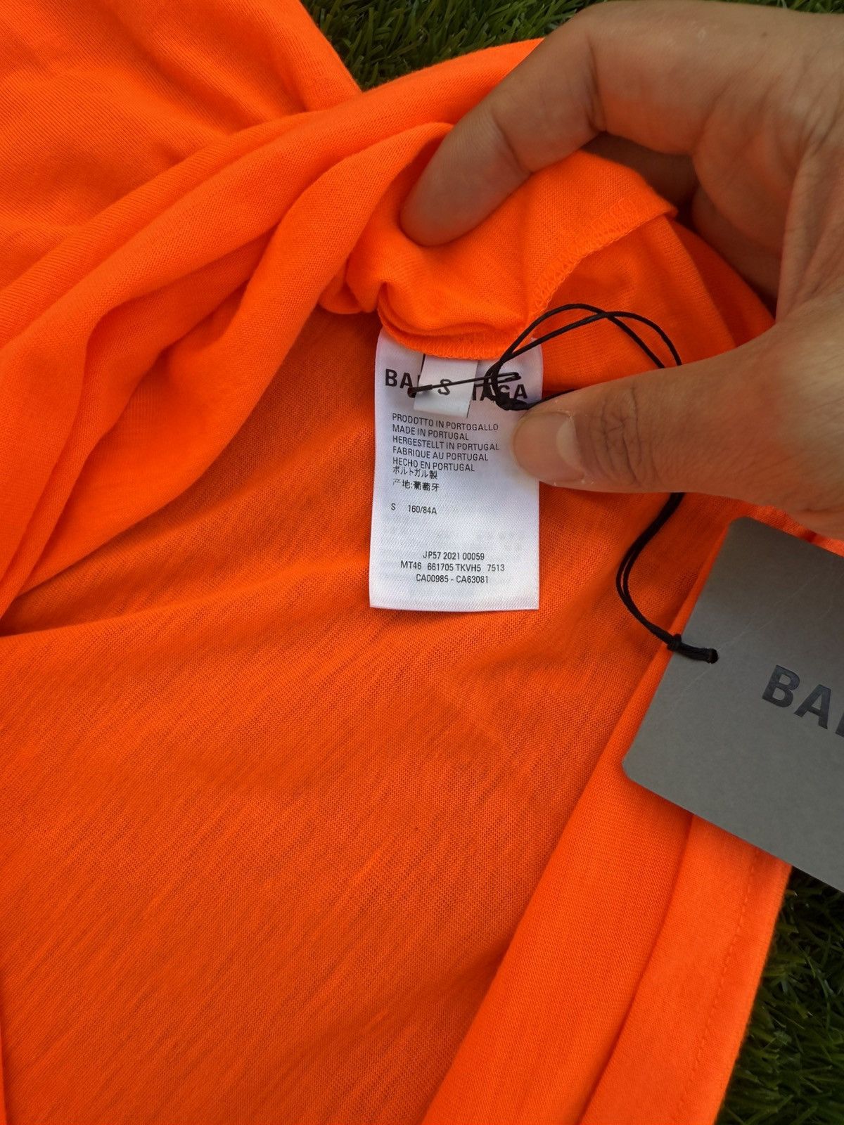 Balenciaga Balenciaga Hi My Name Is T shirt in Orange size Small Size S / US 4 / IT 40 - 6 Thumbnail