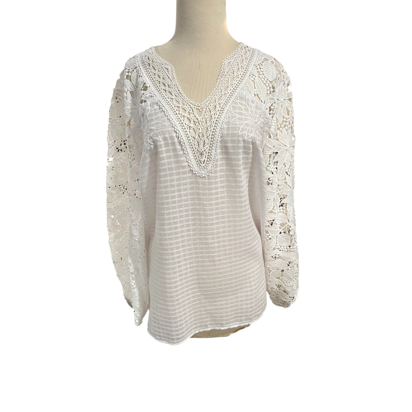 Vintage Chicos Blouse Floral Lace Sleeve Ivory NWT Size L Womens Size L / US 10 / IT 46 - 2 Thumbnail