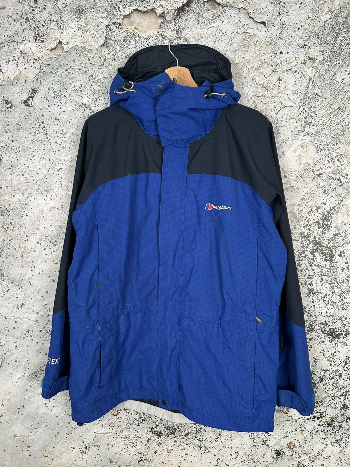 Berghaus Berghaus Gore-tex Blue Jacket Streetwear Gorpcore Outdoor Size US S / EU 44-46 / 1 - 1 Thumbnail
