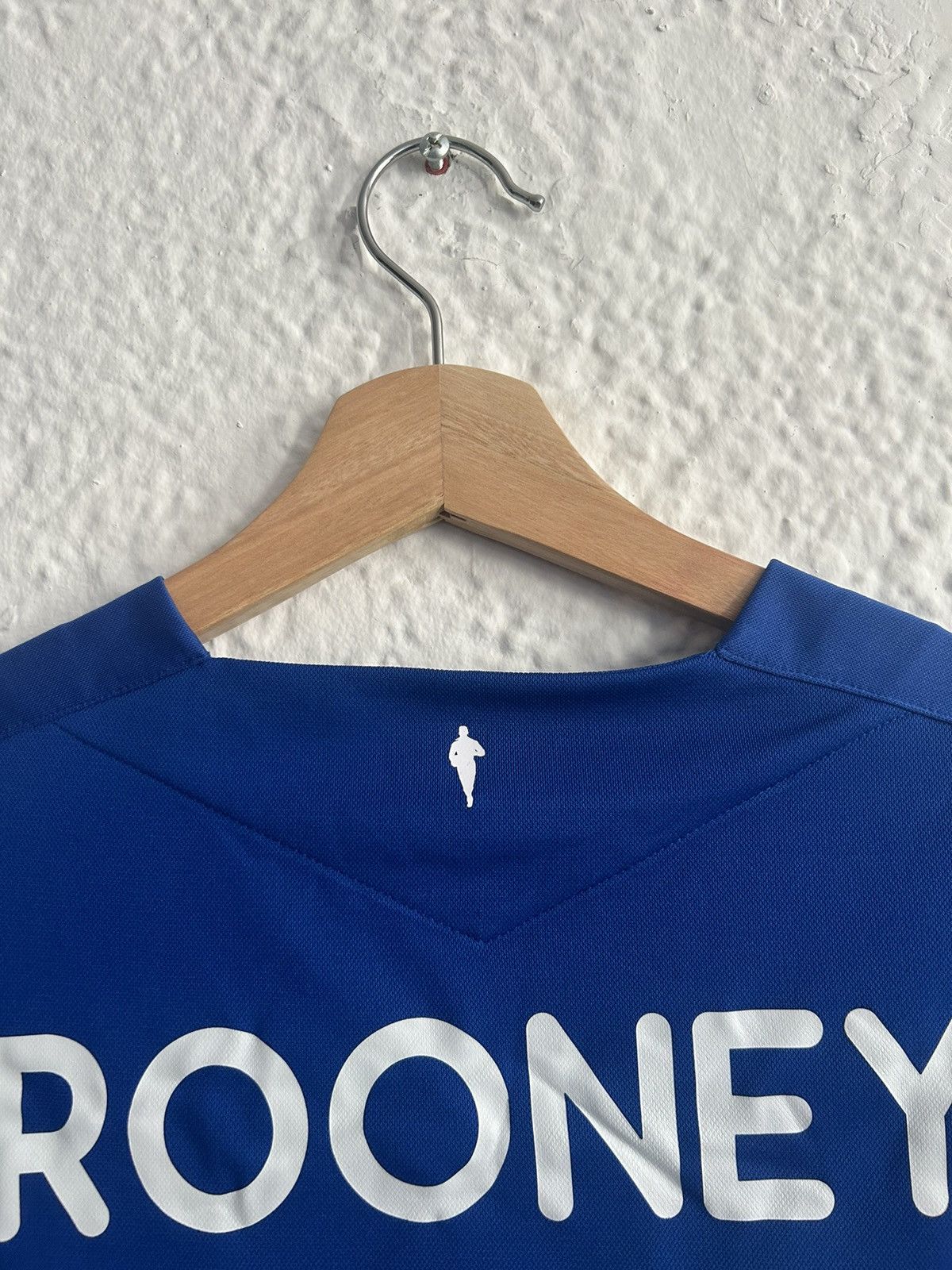 Umbro 2017-18 Wayne Rooney Umbro Everton Home Kit Size US S / EU 44-46 / 1 - 4 Thumbnail