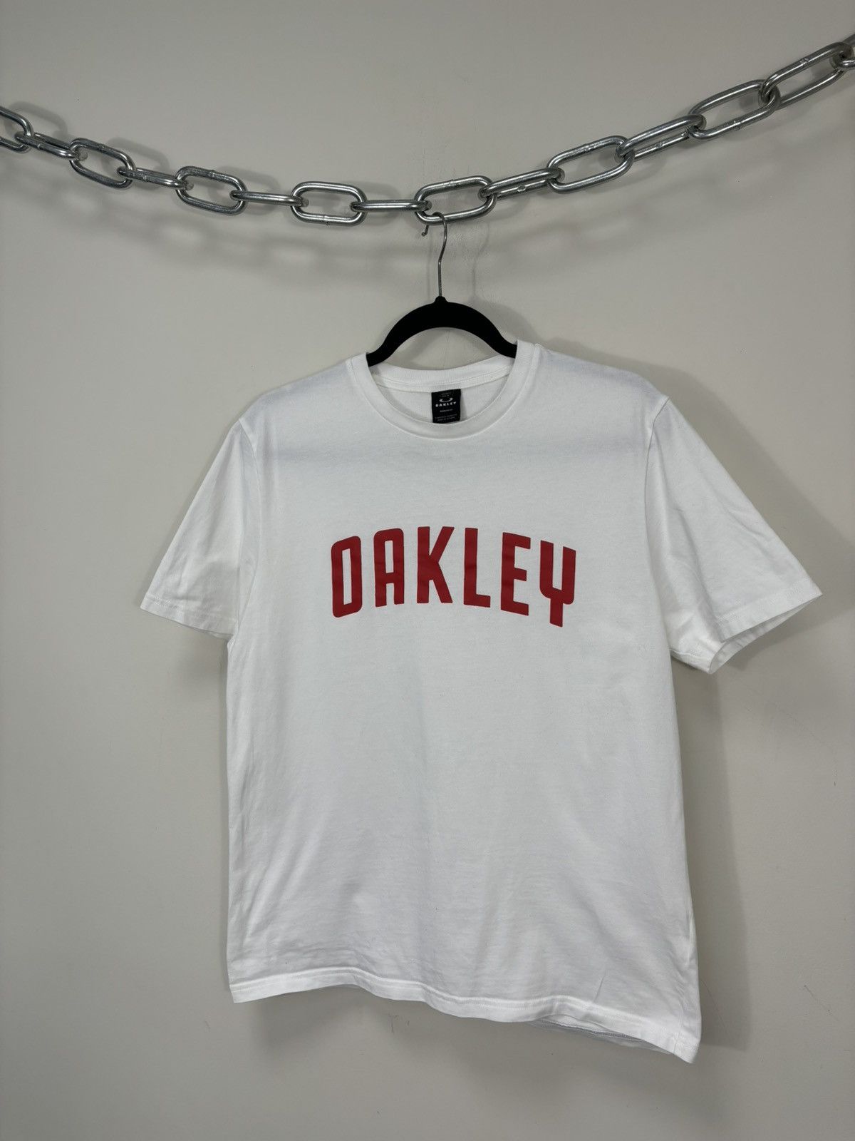 Oakley Oakley Vintage Big Logo Rare Outdoor White T-Shirt Tee Size US S / EU 44-46 / 1 - 3 Thumbnail