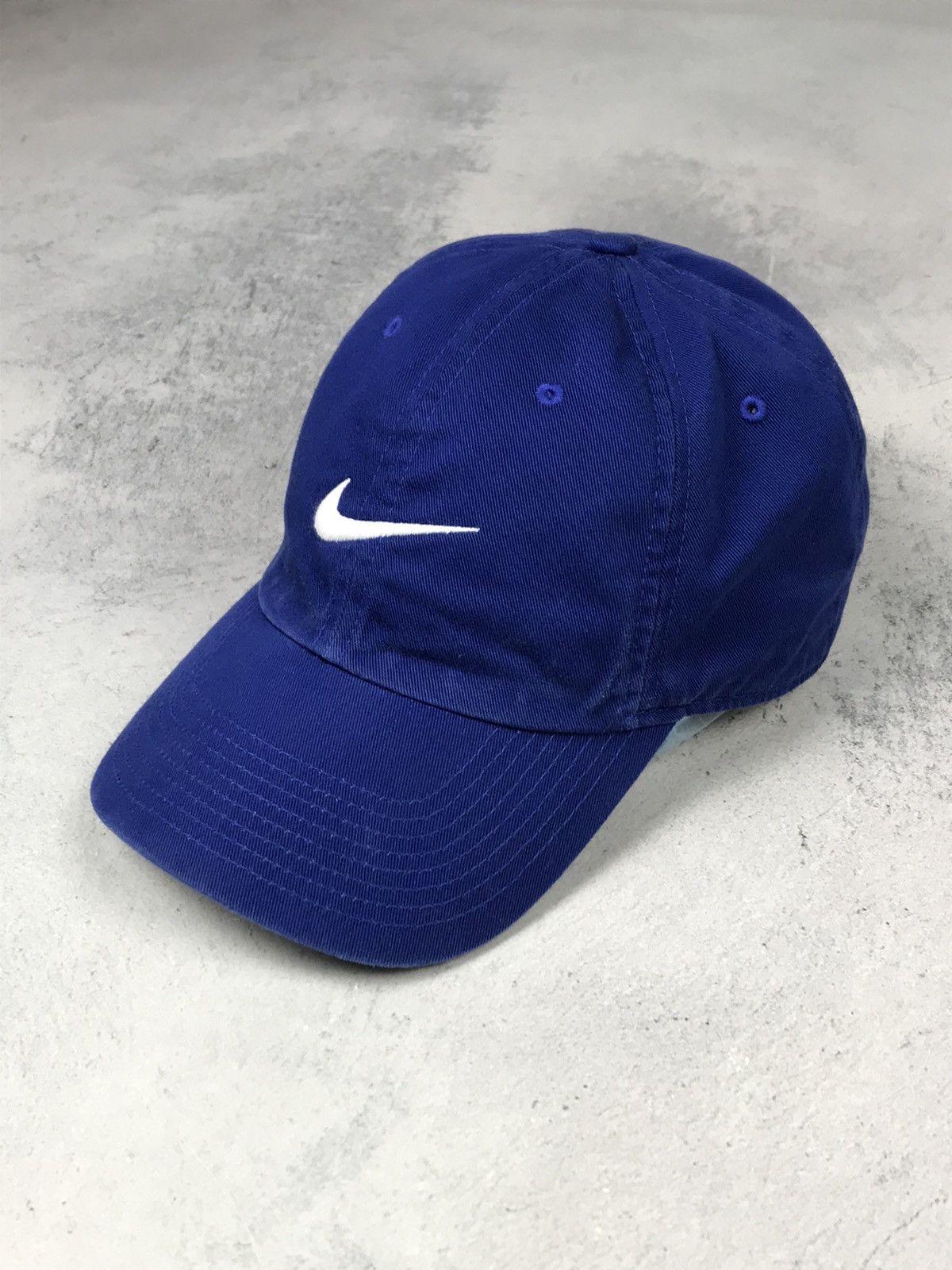 Nike × Vintage Vintage Nike Embroidered Centre Swoosh Logo Cap 00’s y2k Size ONE SIZE - 2 Thumbnail