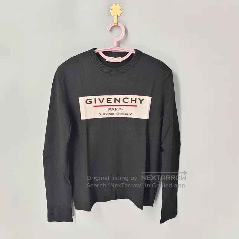Givenchy Givenchy Letter Logo Embroidered Crewneck Wool Sweater (Me Size US XL / EU 56 / 4 - 1 Thumbnail
