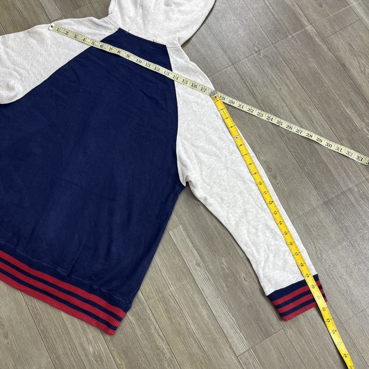 Issey Miyake Vintage Mercibeaucoup Issey Miyake Panda Ear Varsity Hooded Size US L / EU 52-54 / 3 - 14 Thumbnail