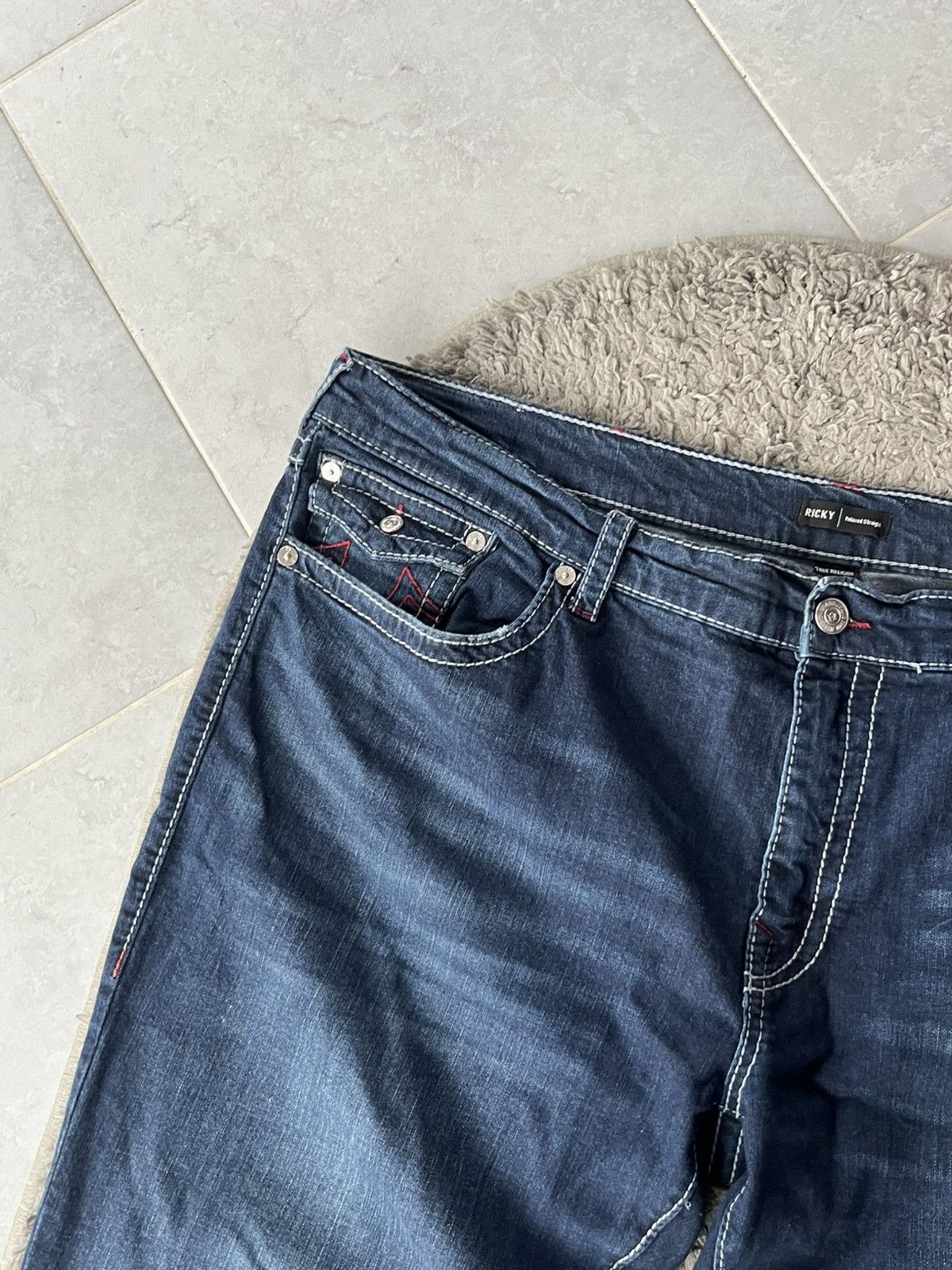 True Religion True Religion Dark Wash Straight Leg Jeans Red Stitching Size US 44 / EU 60 - 13 Thumbnail