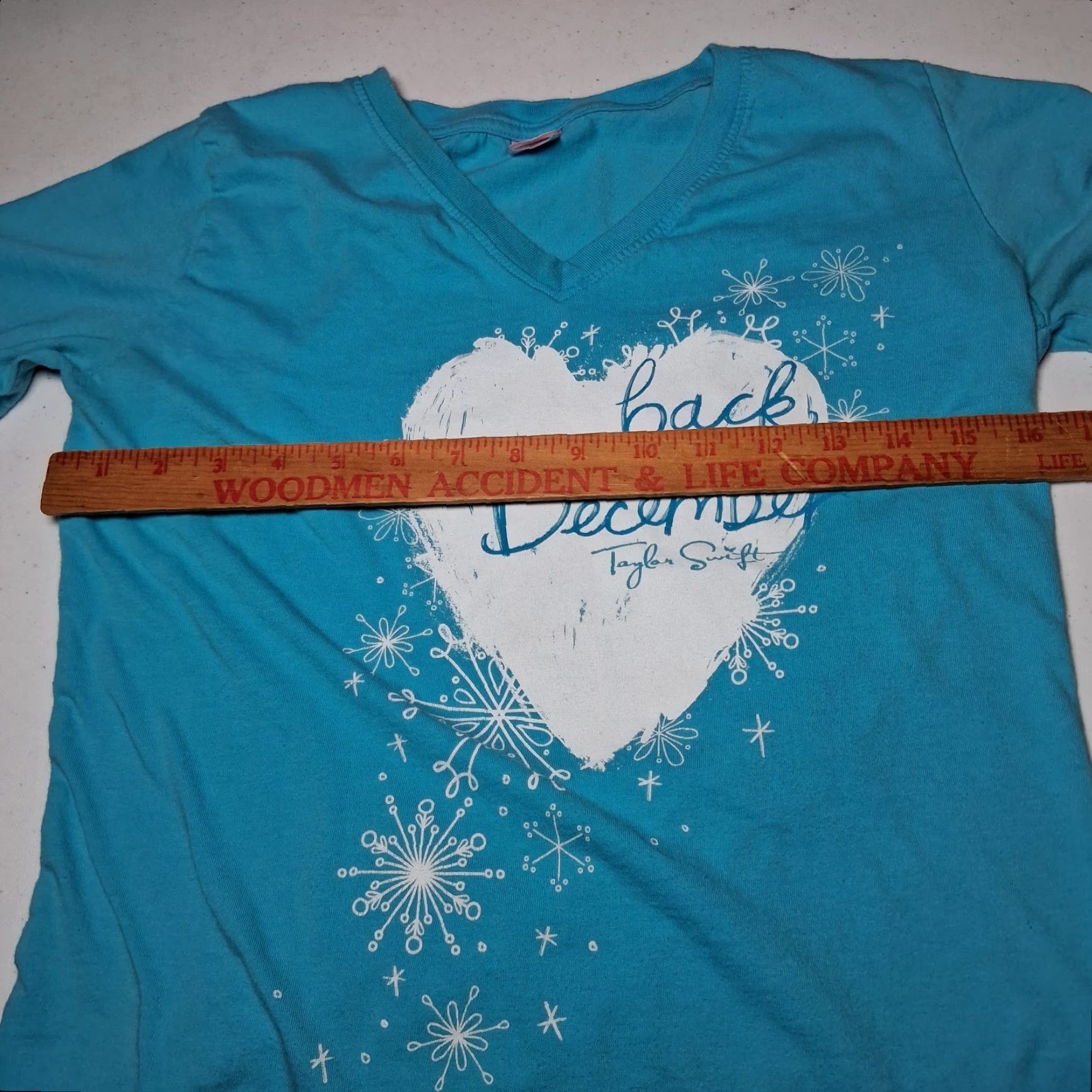 Vintage Taylor Swift Shirt Women Small Back To December Blue V-Neck Heart Graphic READ T-Shirt Casual Womens Size S / US 4 / IT 40 - 3 Thumbnail