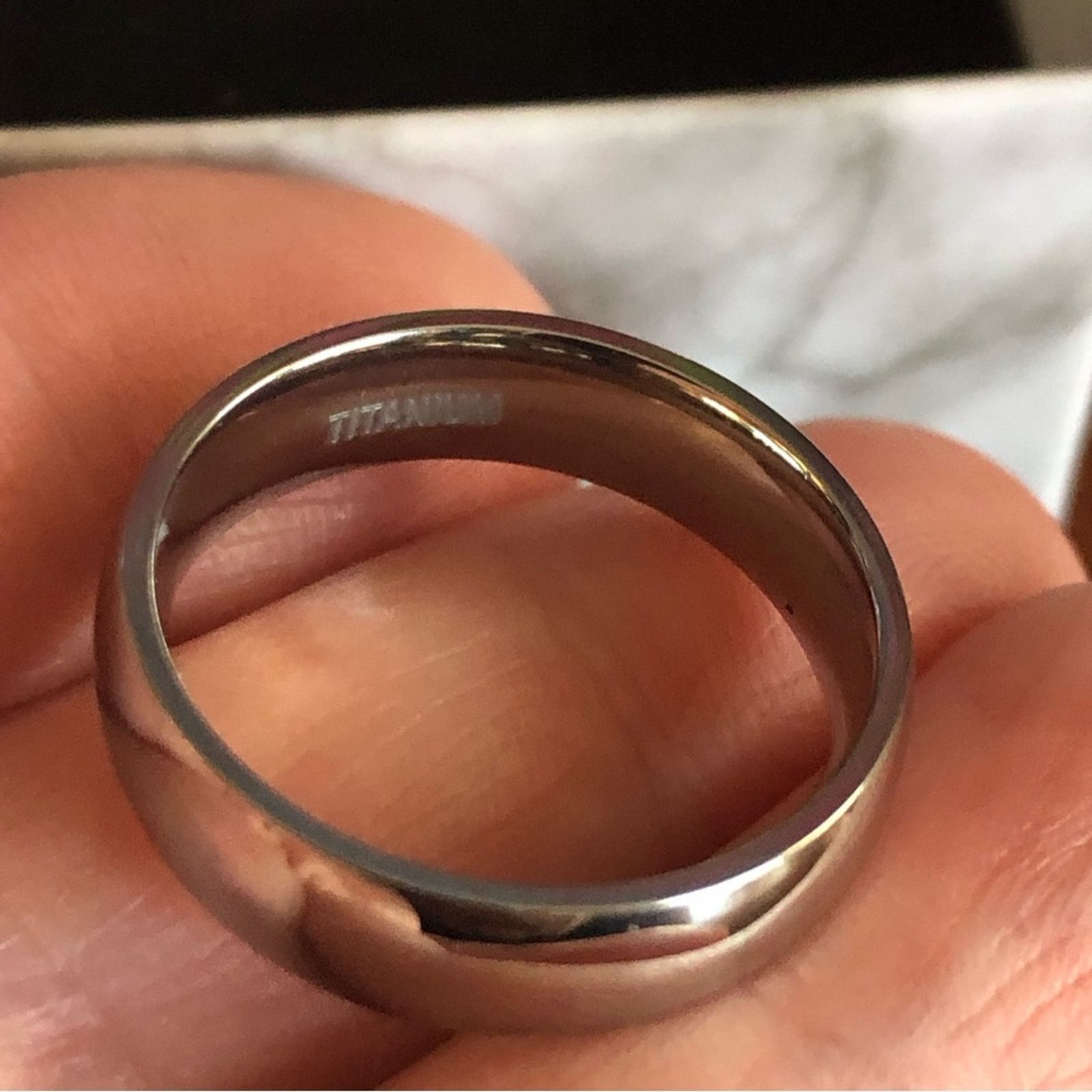 Jewelry Men’s 6mm polished Titanium comfort band ring NIB 10.5 Size ONE SIZE - 4 Thumbnail