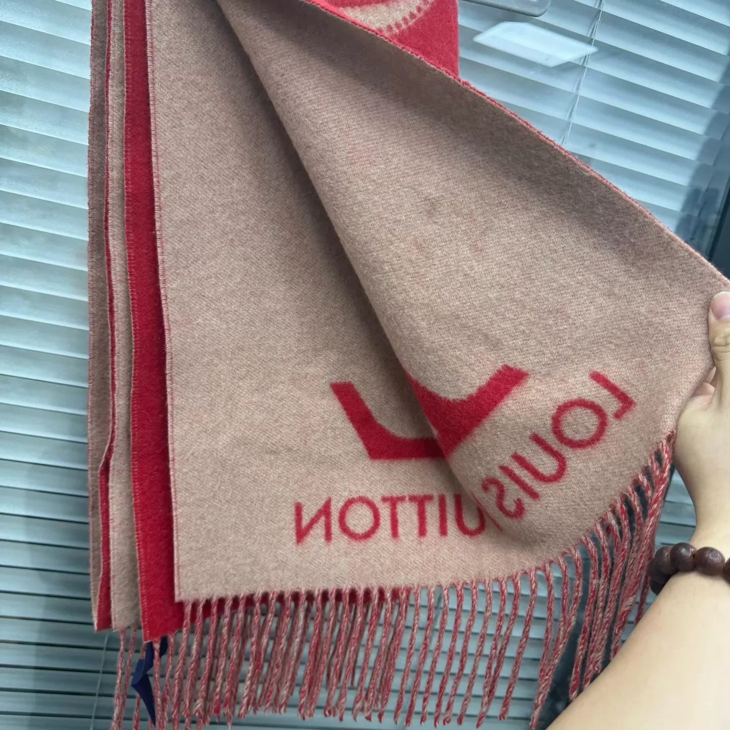 Louis Vuitton LV Rabbit Year Limited Red Scarf 190x45 99 New Size ONE SIZE - 5 Thumbnail