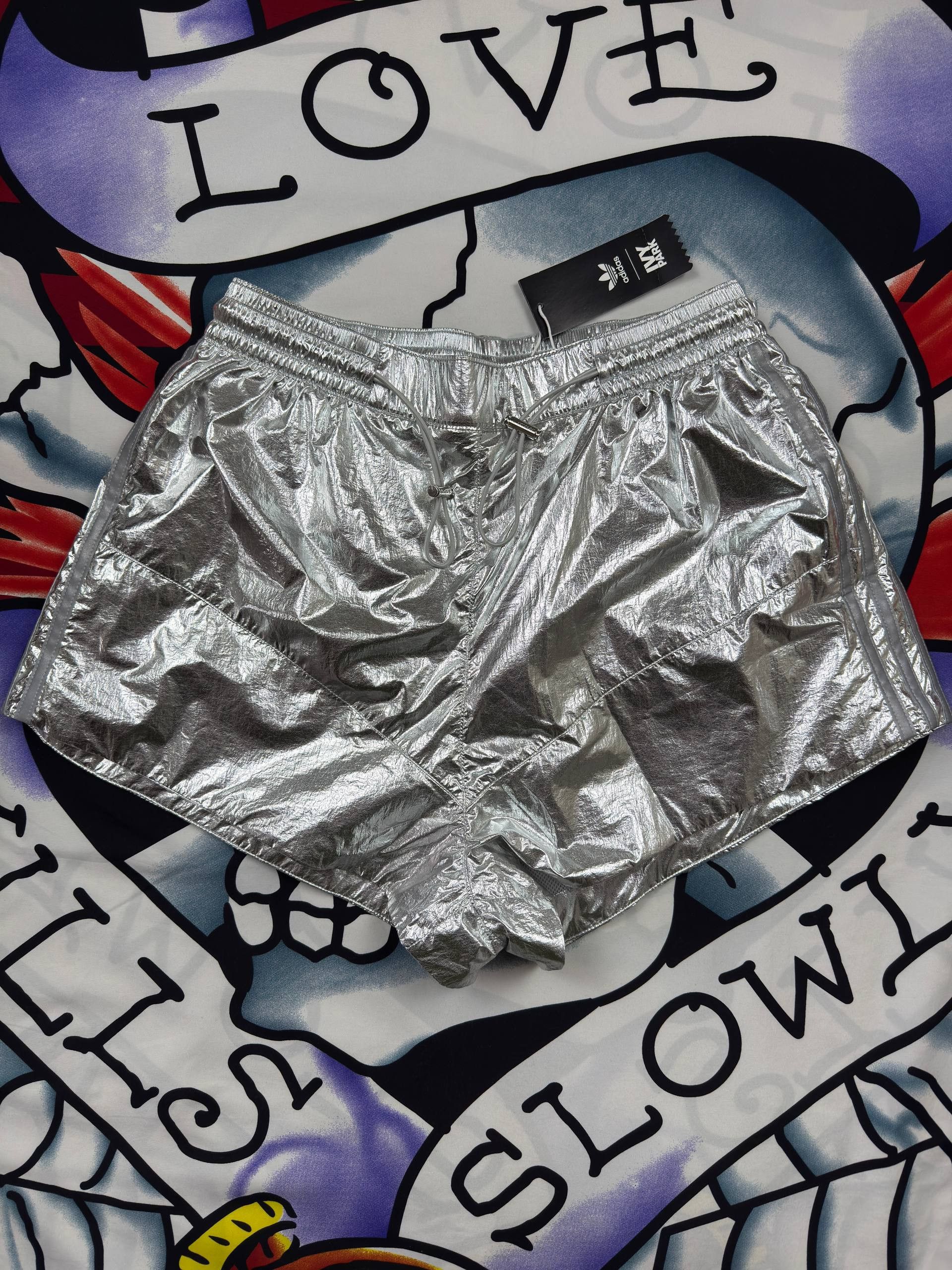 Adidas × Ivy Park Adidas x Ivy Park Beyonce Silver Shorts Size S Size 30" / US 8 / IT 44 - 1 Thumbnail