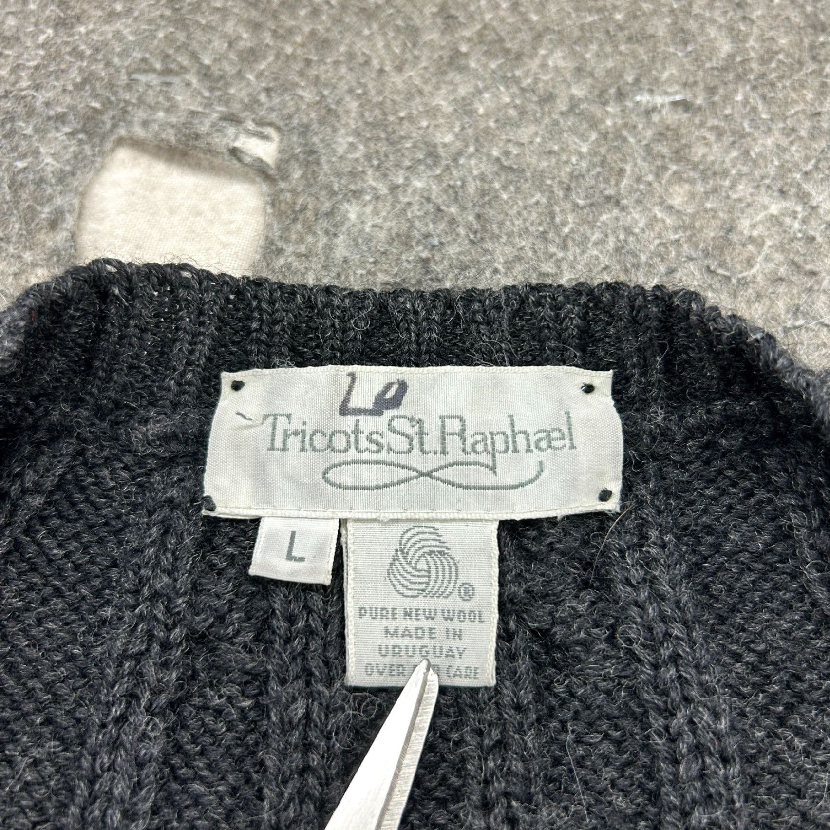 Vintage VINTAGE Tricots St Raphael Sweater Vest Mens L Grey Pure Wool Cable Knit 90s Size US L / EU 52-54 / 3 - 3 Thumbnail