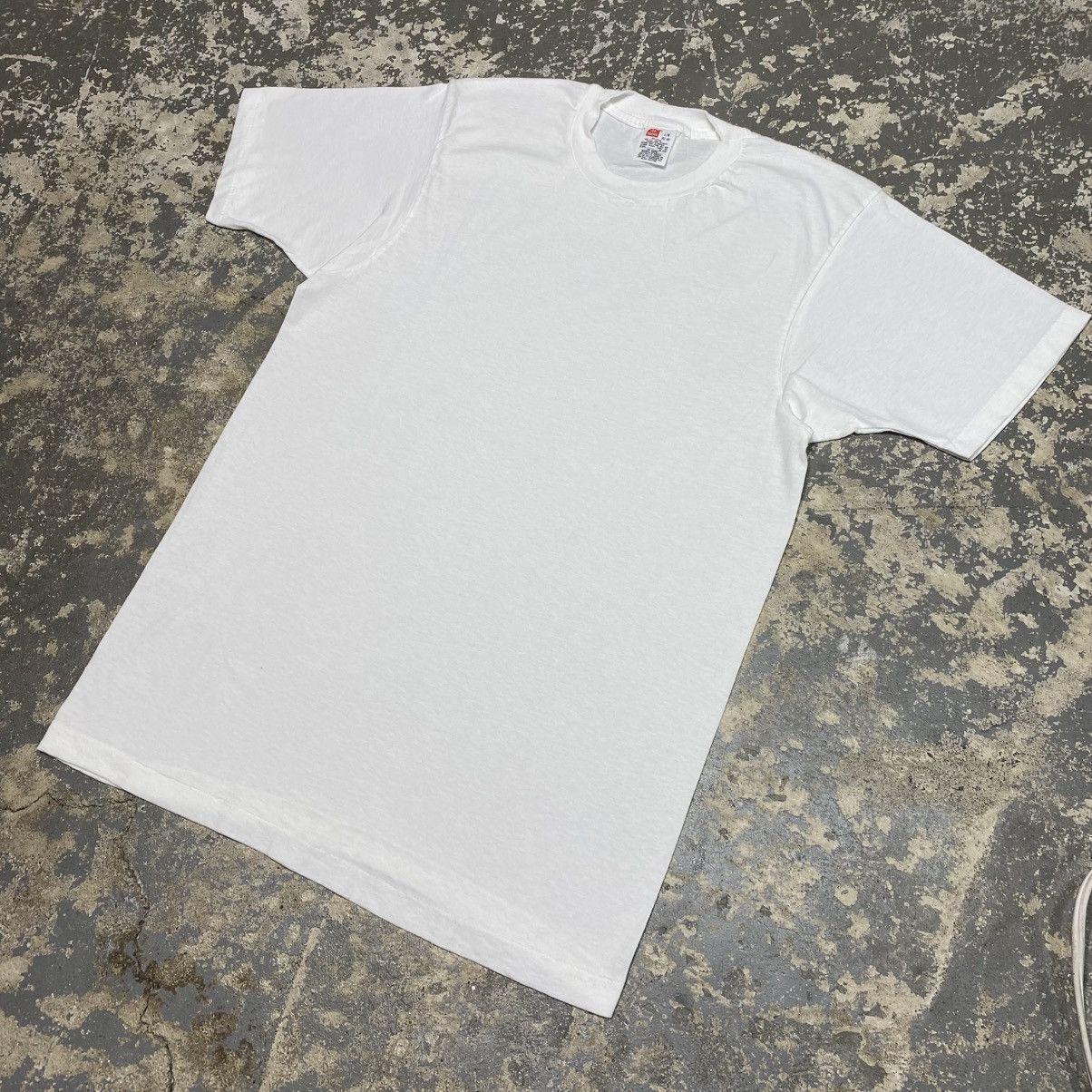 Vintage Vintage Hanes White Blank 90s Single Stitch Tshirt Size US L / EU 52-54 / 3 - 2 Thumbnail