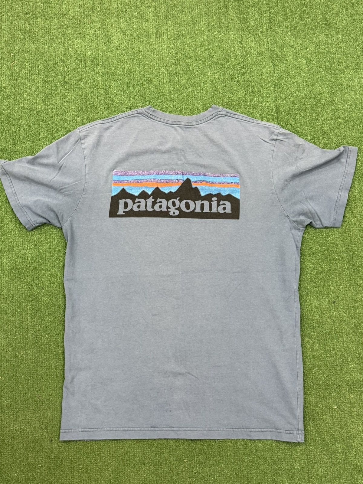 Patagonia Patagonia P-6 Logo Responsibil Tee Size US M / EU 48-50 / 2 - 1 Thumbnail