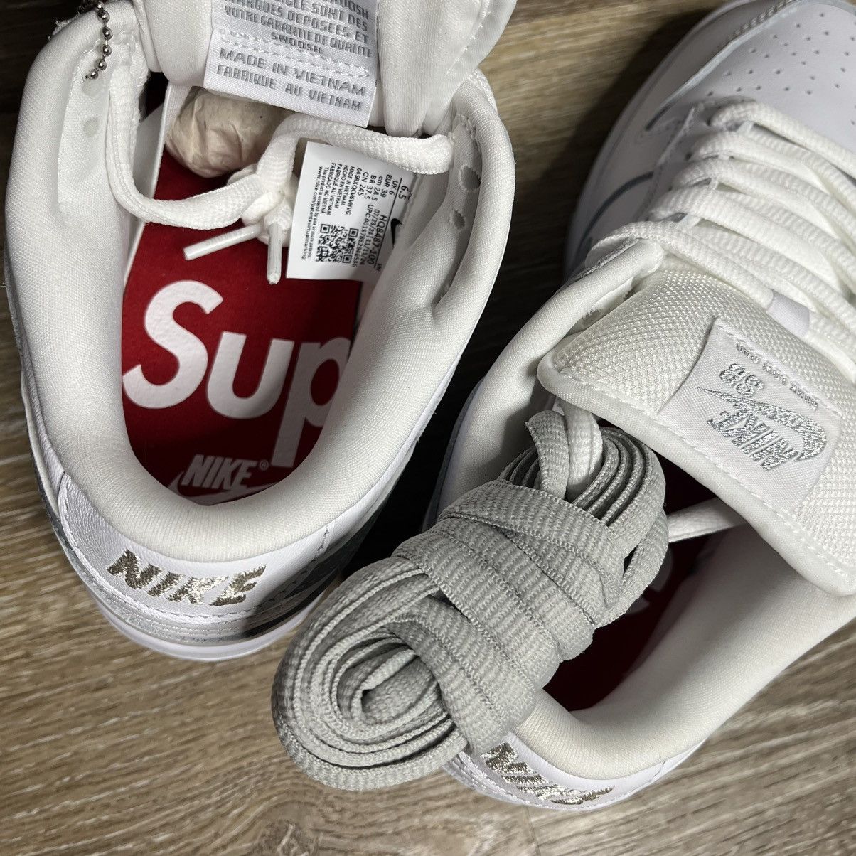 Nike × Supreme 2025 supreme nike sb dunk low Size US 6.5 / EU 39-40 - 6 Thumbnail