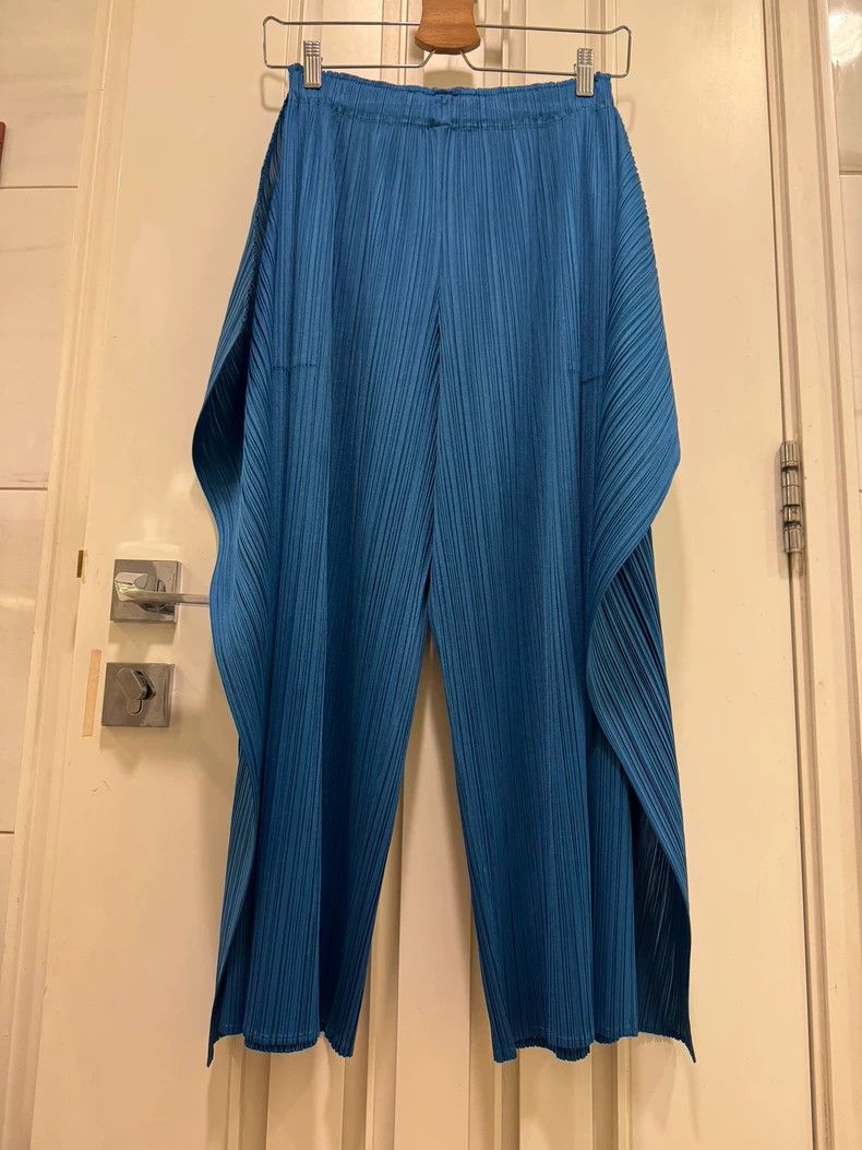 Issey Miyake Issey Miyake size:3 Blue pleated pants Size 42" / US 20 - 1 Thumbnail
