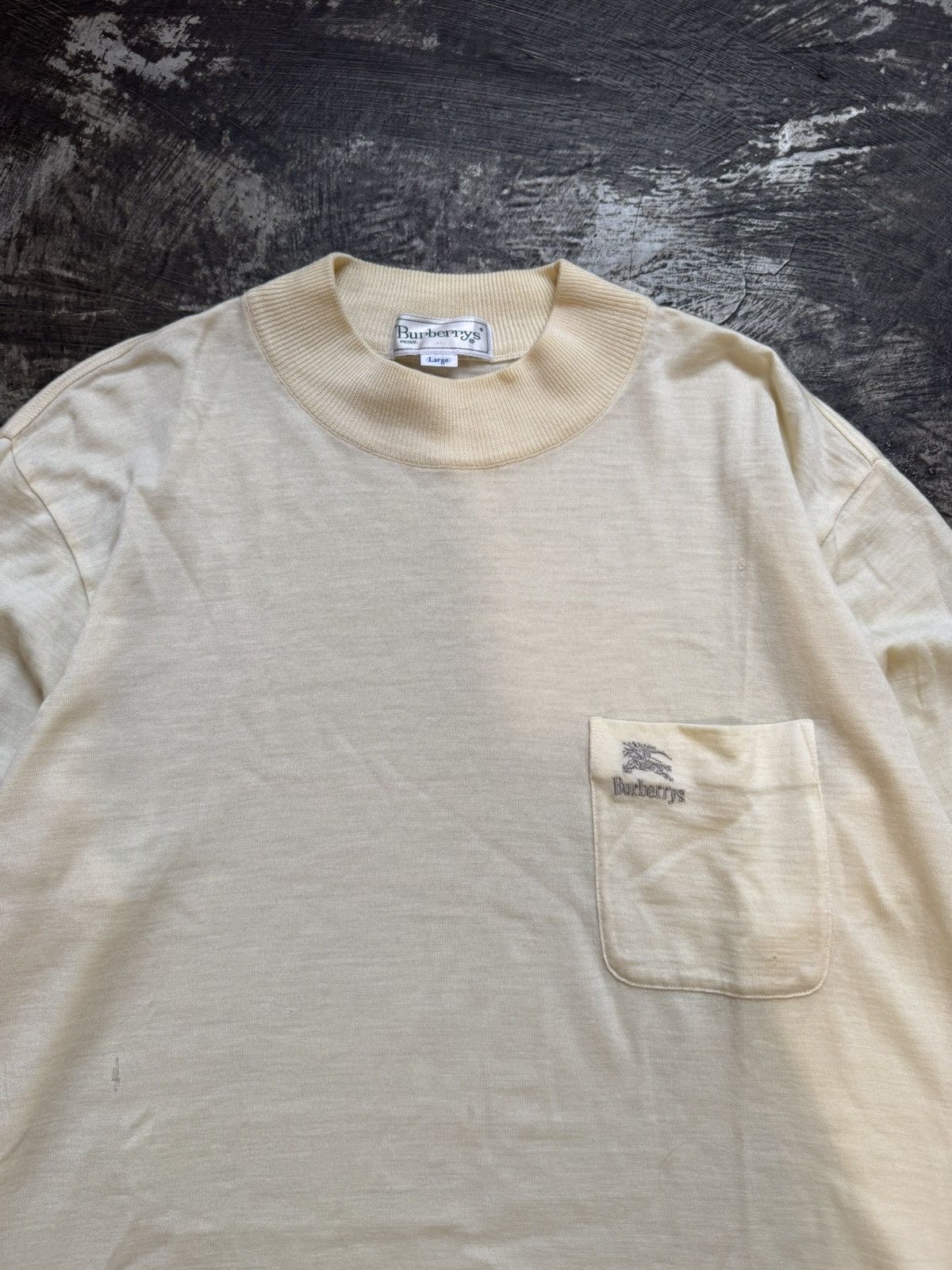 Burberry VINTAGE BURBERRYS LONGSLEEVE POCKET T SHIRT Size US L / EU 52-54 / 3 - 2 Thumbnail