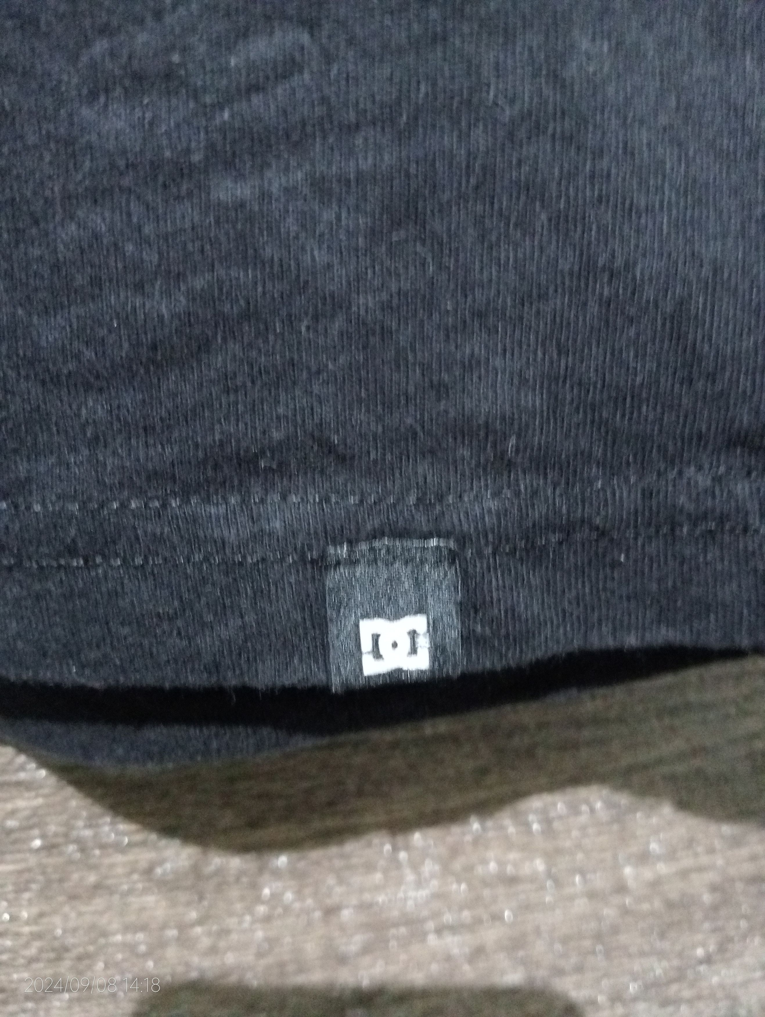 DC DCSHOECOUSA Long Sleeve Tshirt Size US S / EU 44-46 / 1 - 3 Thumbnail