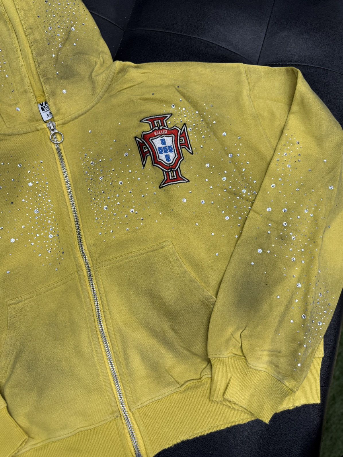 Vale Valley Hoodie Stone Zip Up Yellow Crystals Size Large (NEW) Size US L / EU 52-54 / 3 - 4 Thumbnail