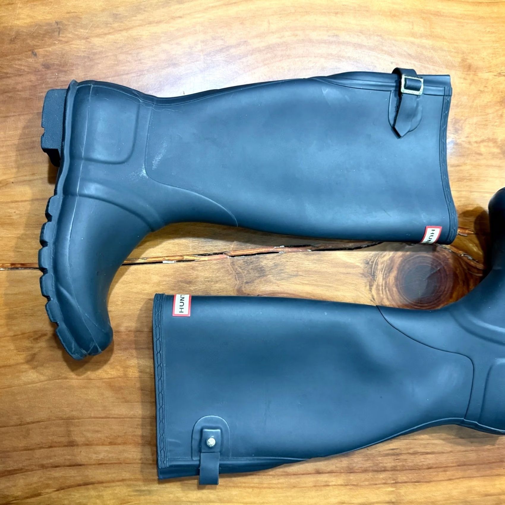 Hunter Hunter Original Tall Rain Boots Womens 9 Gray Waterproof Pull On Casual Boots Weatherproof Size US 10 / IT 40 - 2 Thumbnail