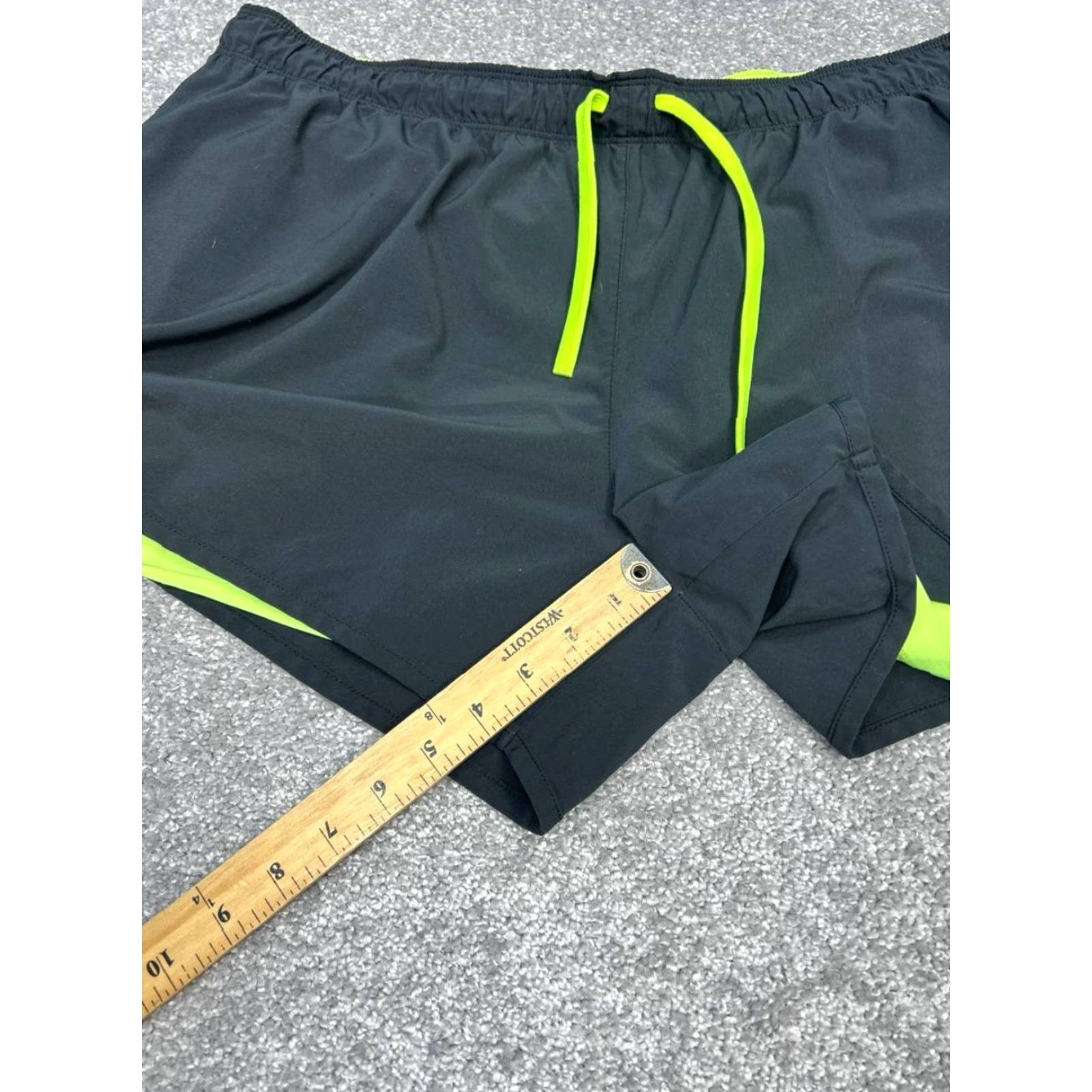 Nike Nike Running Shorts Womens XL Black Dri Fit Compression Liner Lacrosse Logo - Activewear, Nike Brand, Women, XL, Black, Running & Gym, 90s? Size 40" / US 18 - 4 Thumbnail