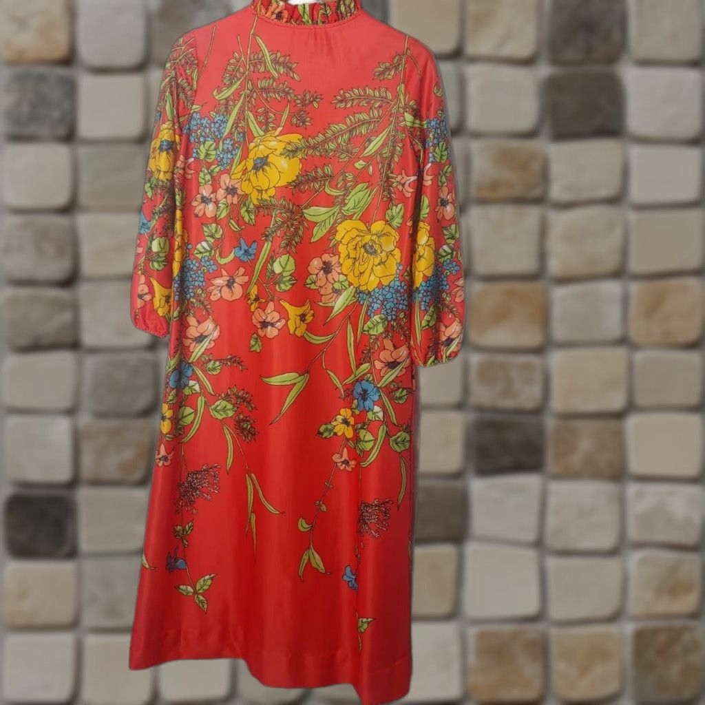 Vintage VINTAGE Robe Women's Kimono Maxi Floral Red Polyester Stretch M Medium - 54" Long, Long Sleeve, Zip & Tie Closure, Machine Washable, 70s Lounge Gown Size ONE SIZE - 1 Thumbnail