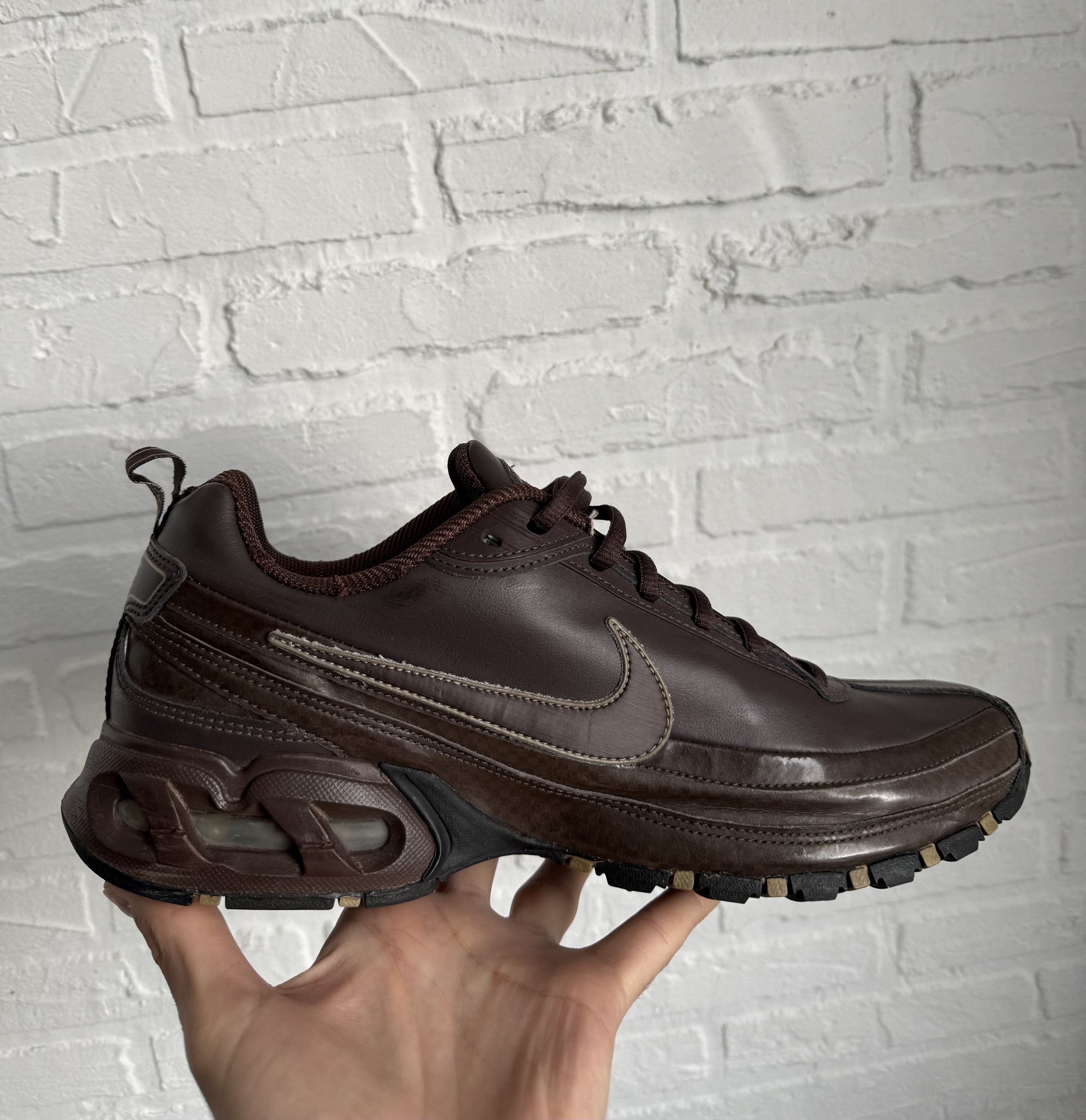 Nike Vintage 2007 OG Nike brown sneakers dad shoes Size US 10.5 / EU 43-44 - 16 Thumbnail