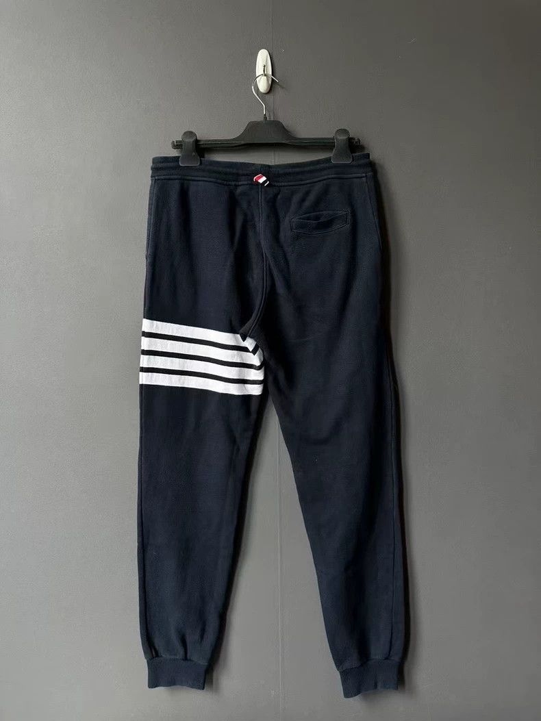 Thom Browne Thom Browne size1 Blue knit joggers Size US 26 / EU 42 - 2 Thumbnail