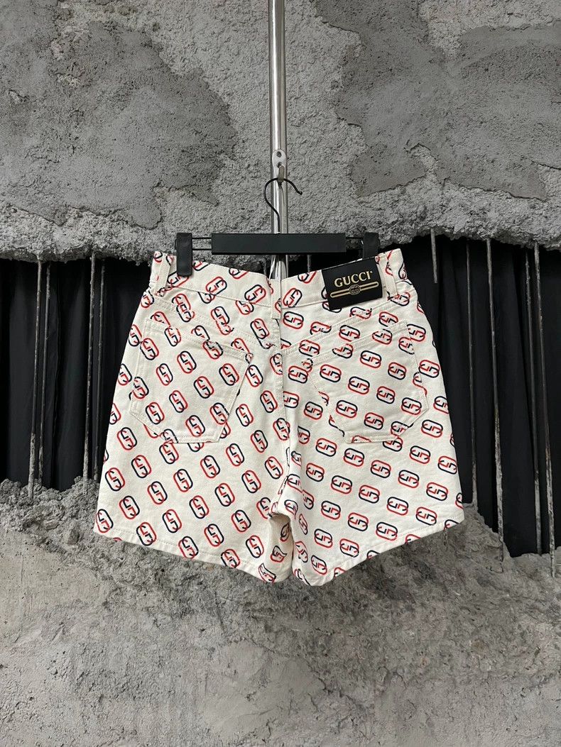 Gucci GucciShorts 2503-Nextarrow Size US 30 / EU 46 - 2 Thumbnail