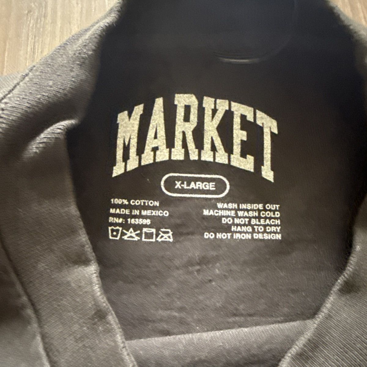 Market MARKET Studios “World Peace” Globe Graphic Tee Black XL Size US XL / EU 56 / 4 - 3 Thumbnail