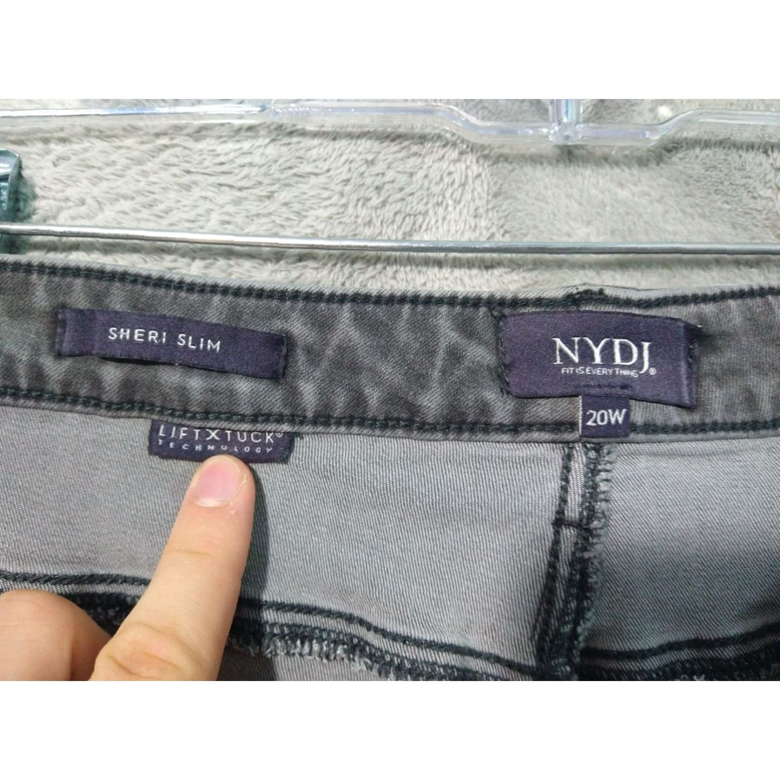 NYDJ NYDJ Jeans Womens 20W Gray Denim Sheri Slim Lift Tuck High Rise Cropped Stretch Cropped Size 42" / US 20 - 7 Thumbnail